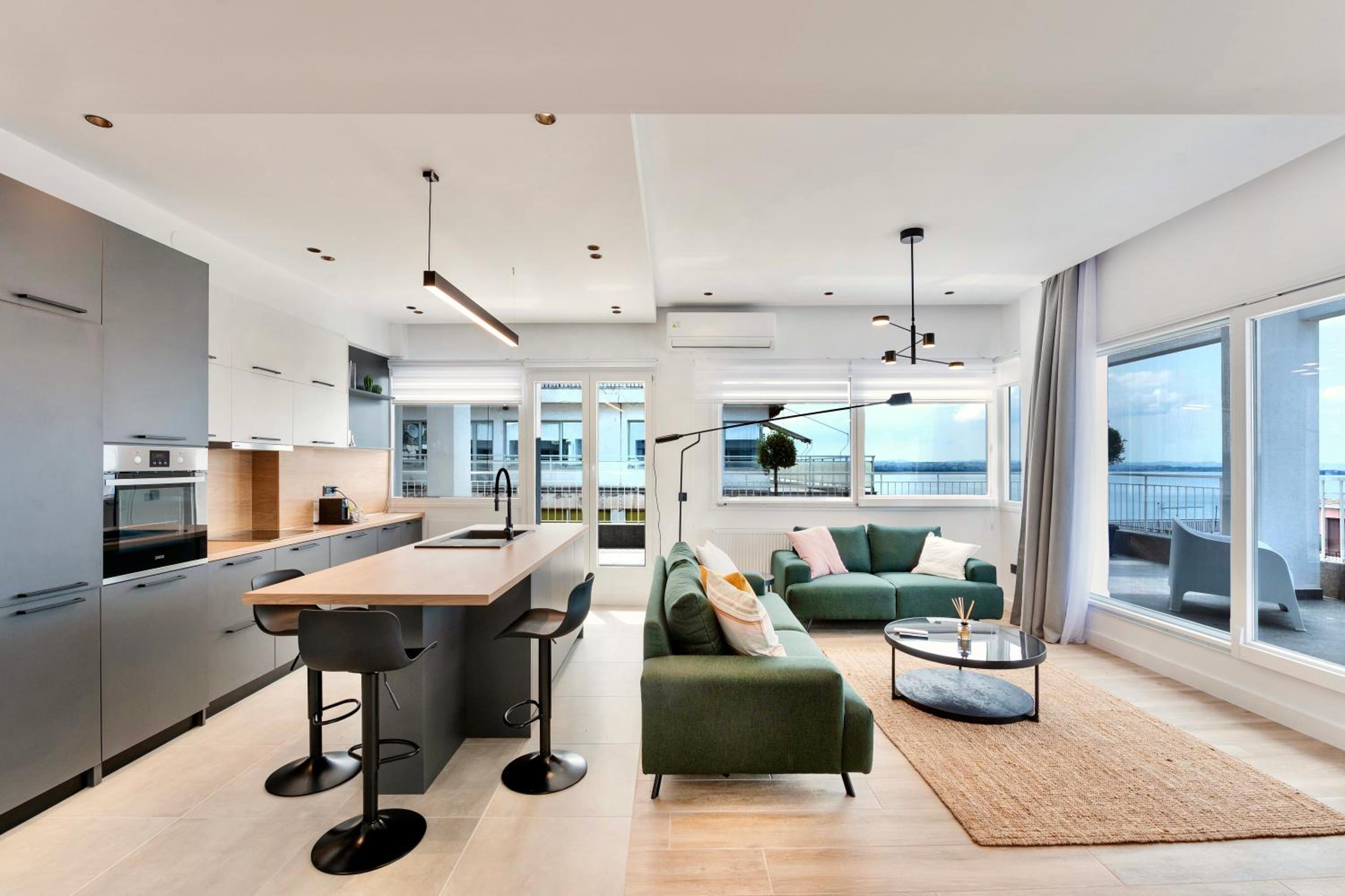 One-Bedroom Apartment
