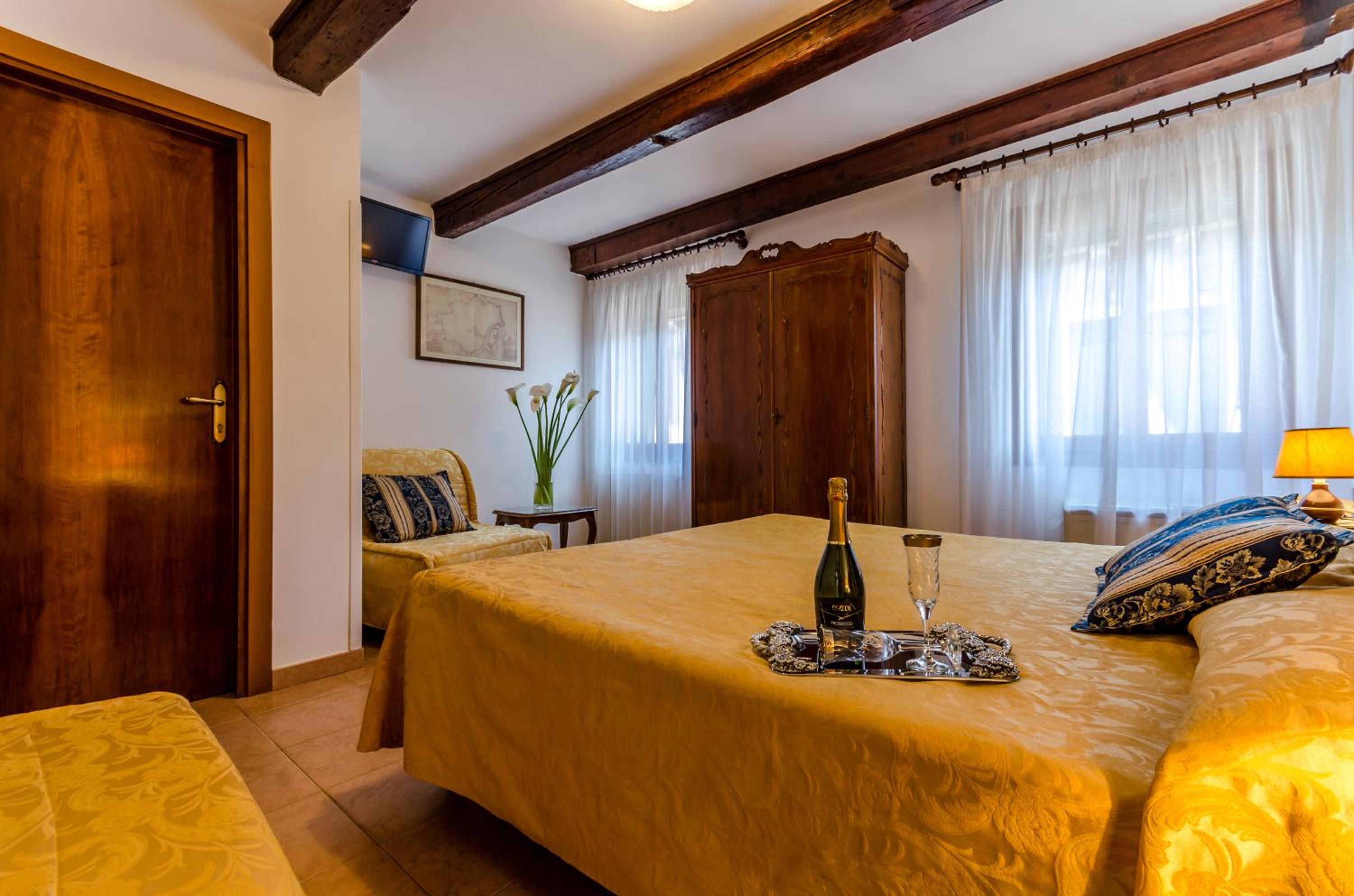 Triple Room photo 2
