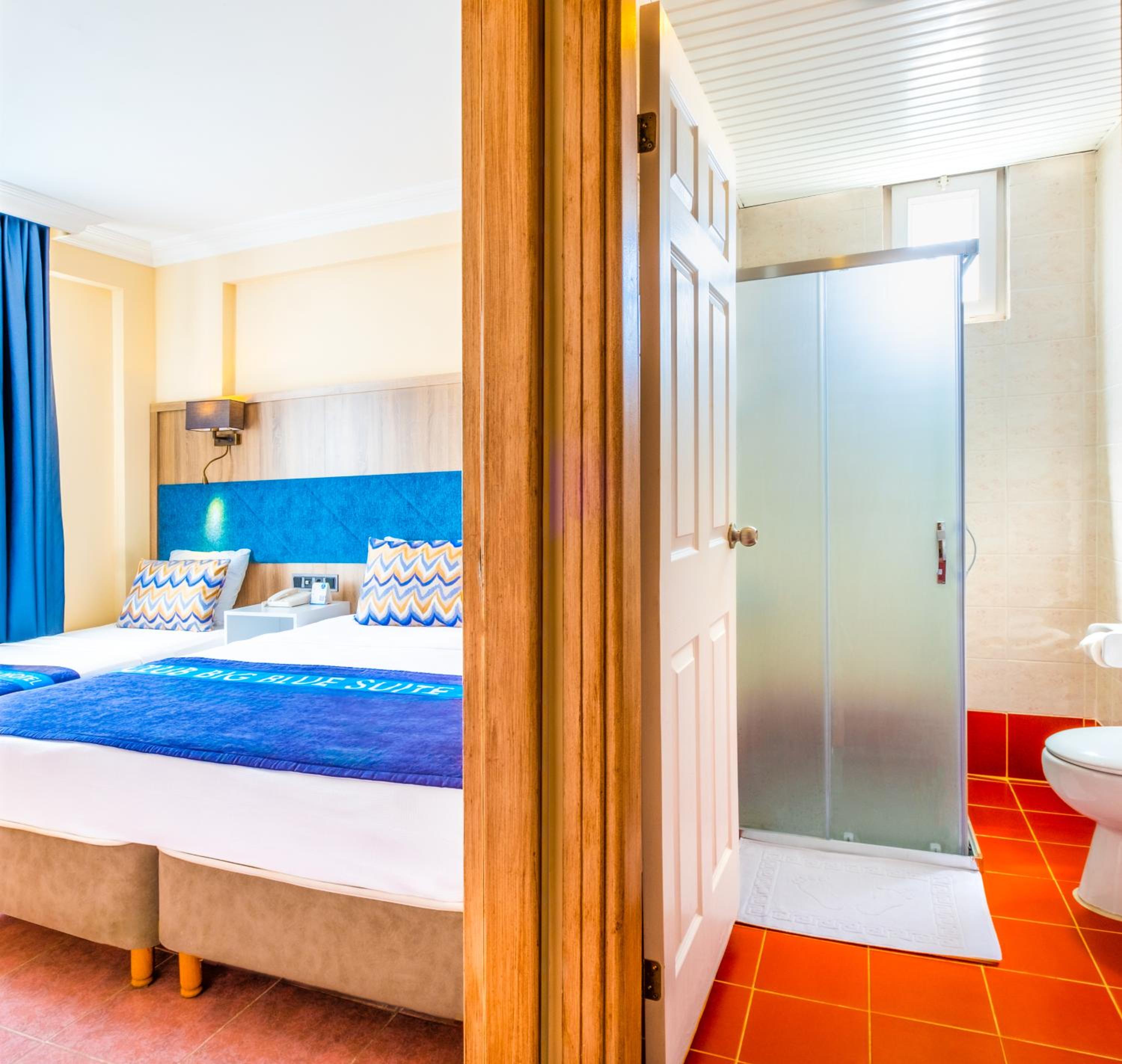 Standard Double or Twin Room photo 2