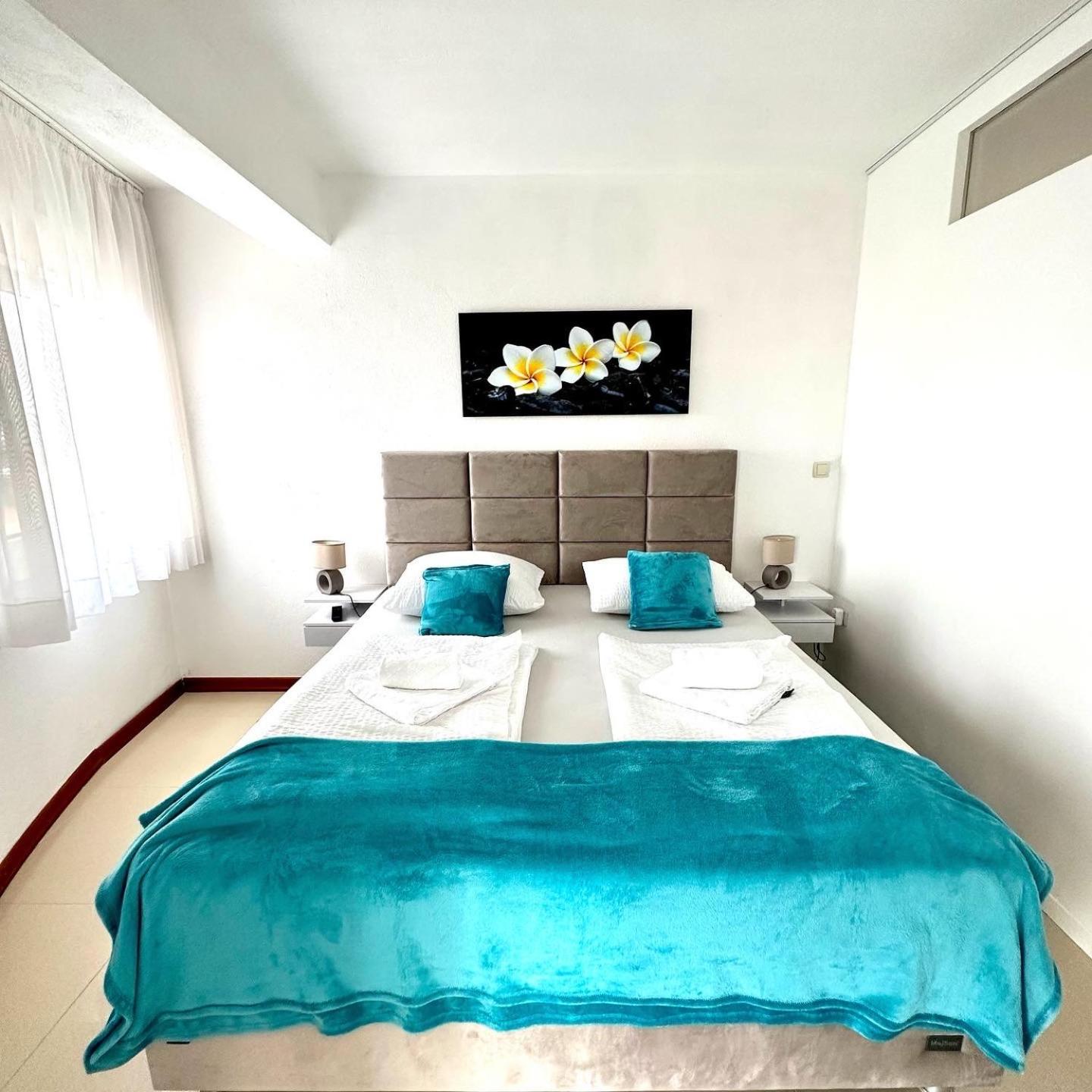 Deluxe Double or Twin Room with Ocean View
