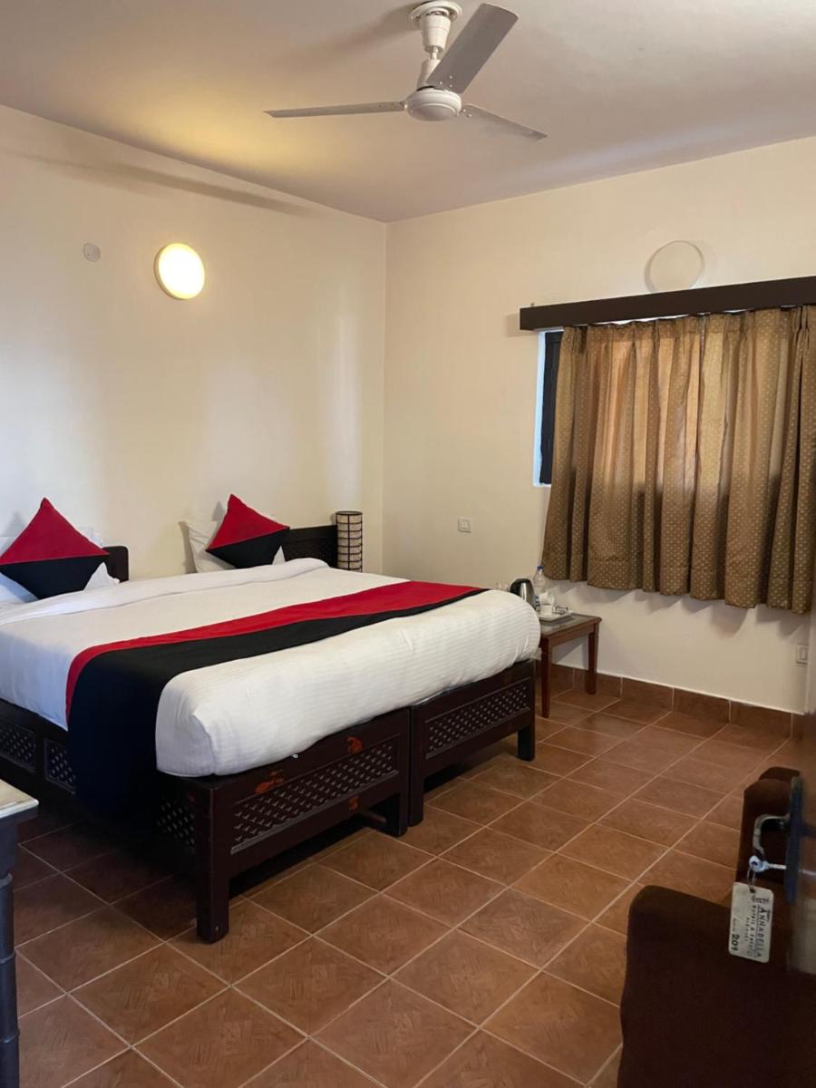 Standard Double Room - Photo 7