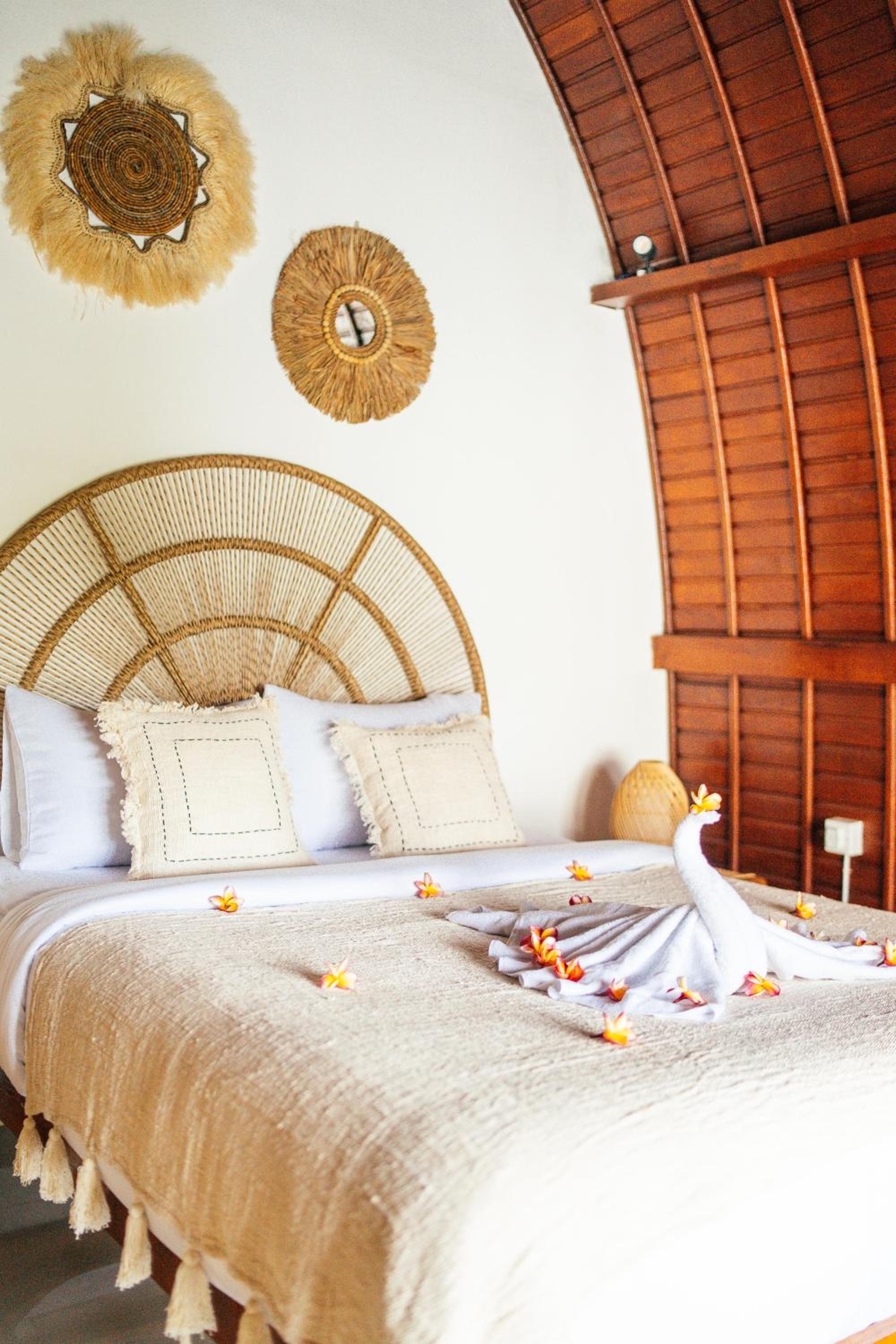 Queen Room with Balcony photo 3