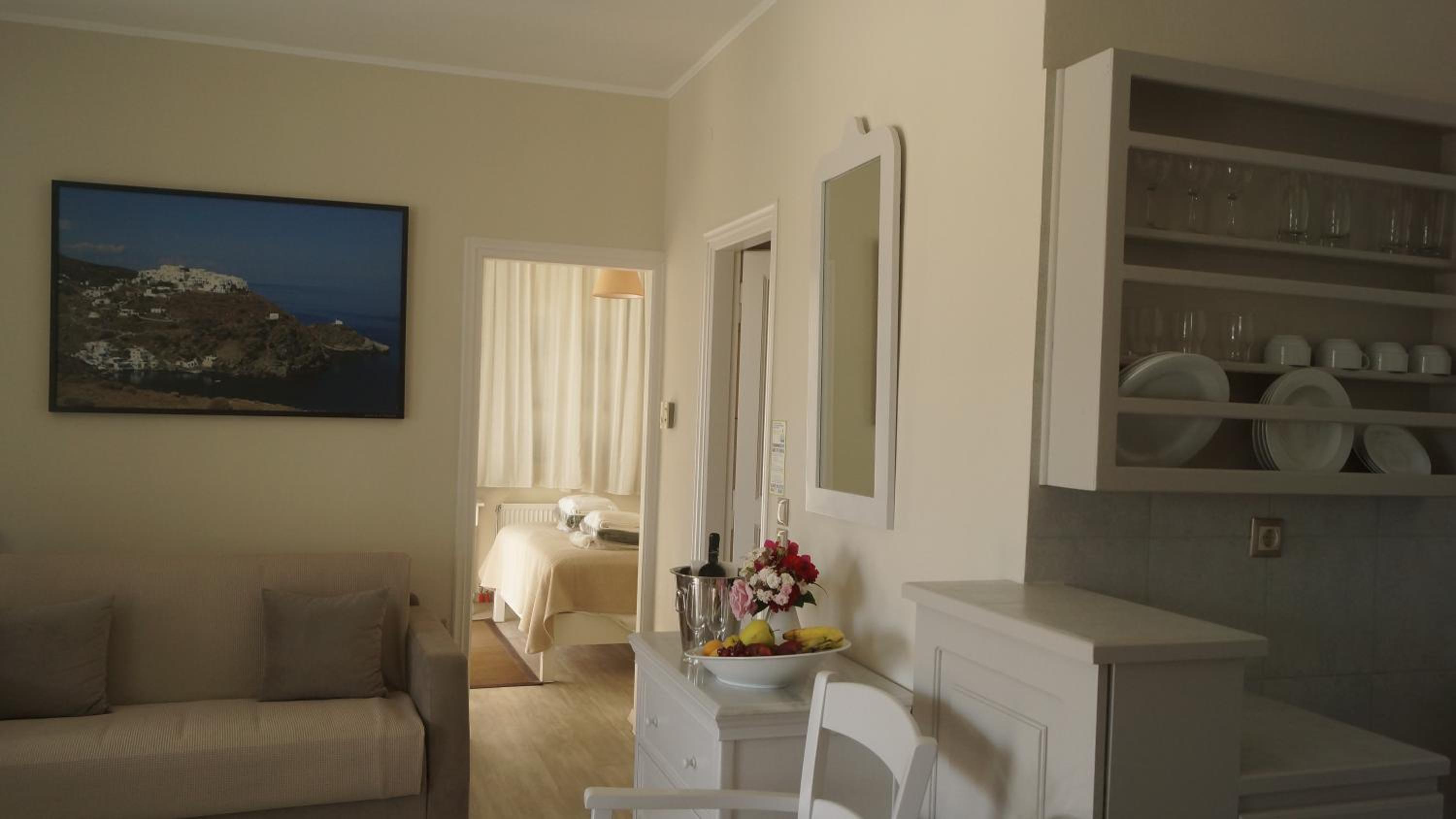 Apartment photo 2