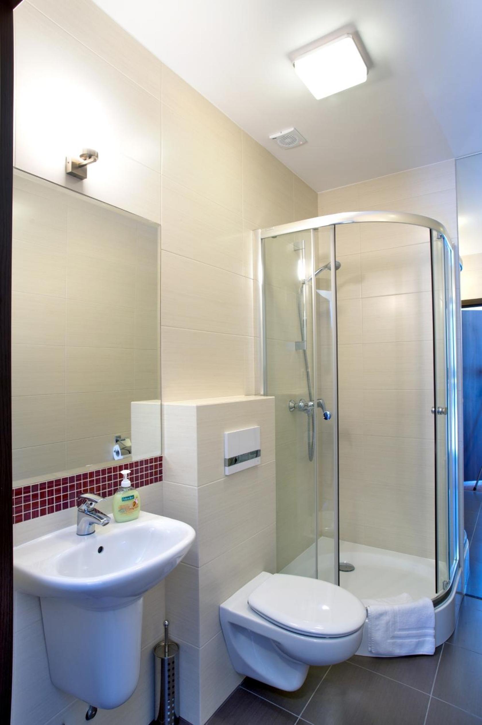 Economy Double Room - Photo 6