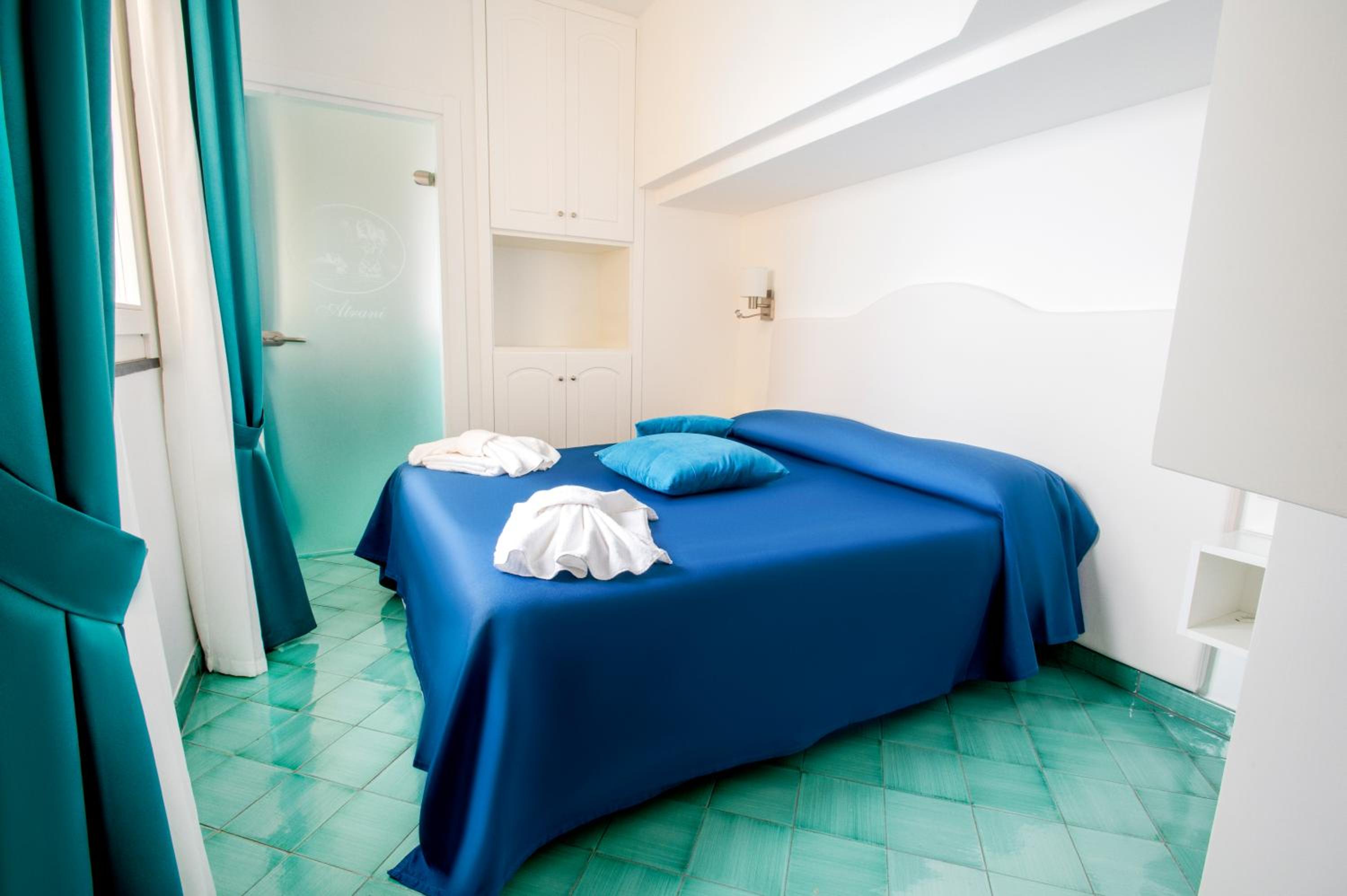 Standard Double Room - Photo 4
