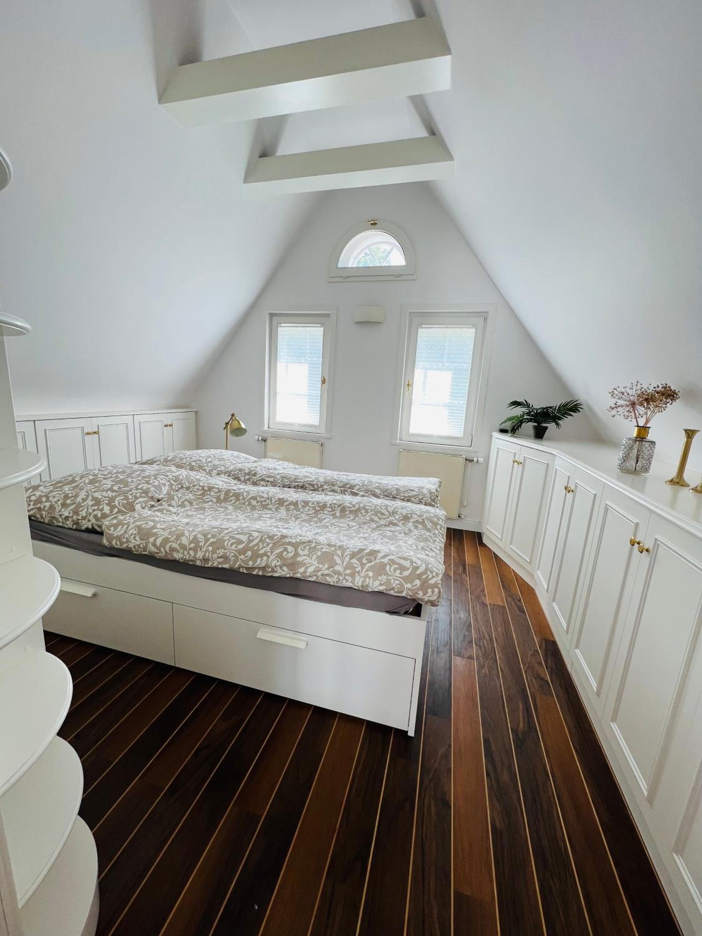 Three-Bedroom House photo 1