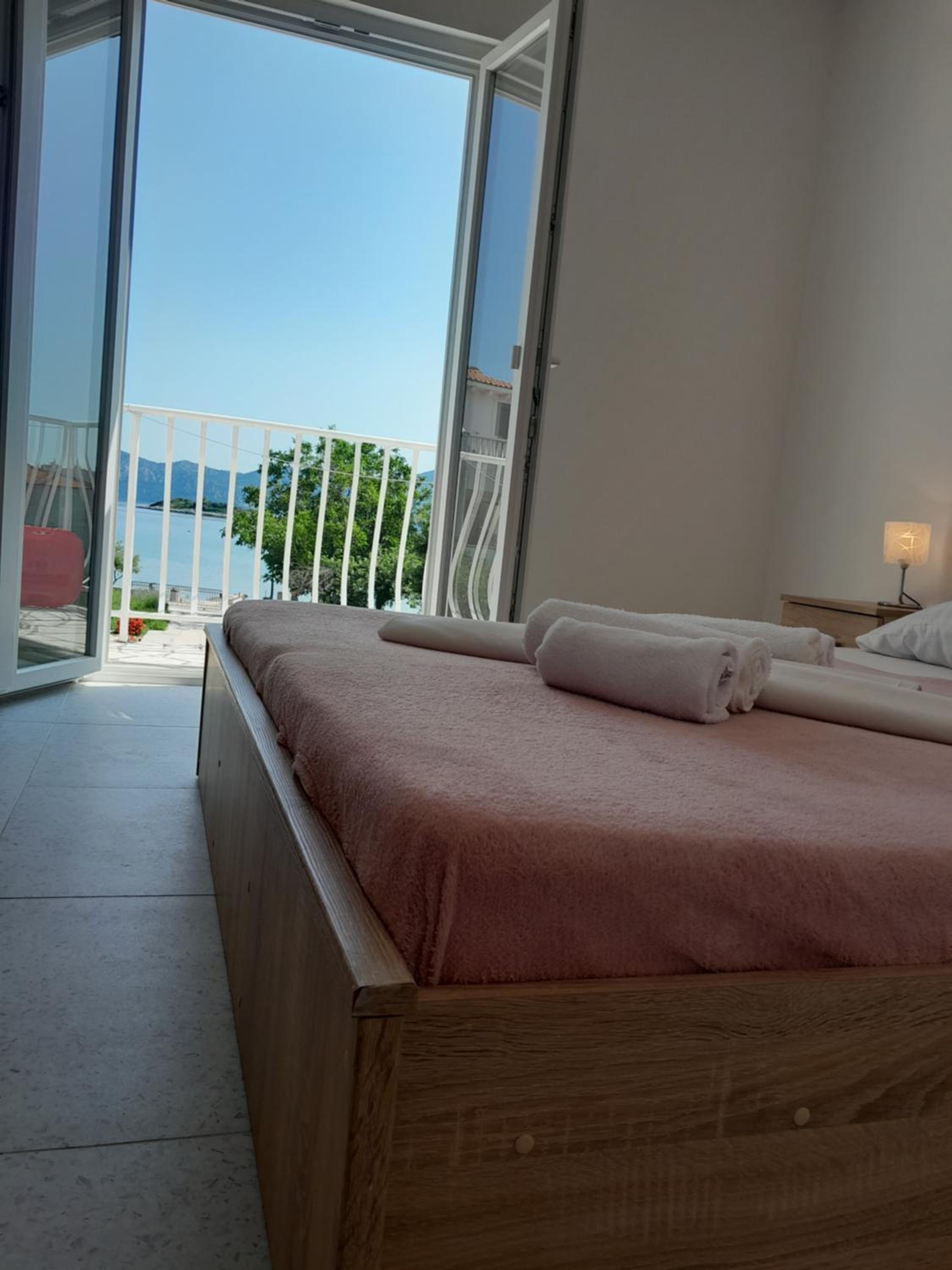 Apartment with Sea View photo 2