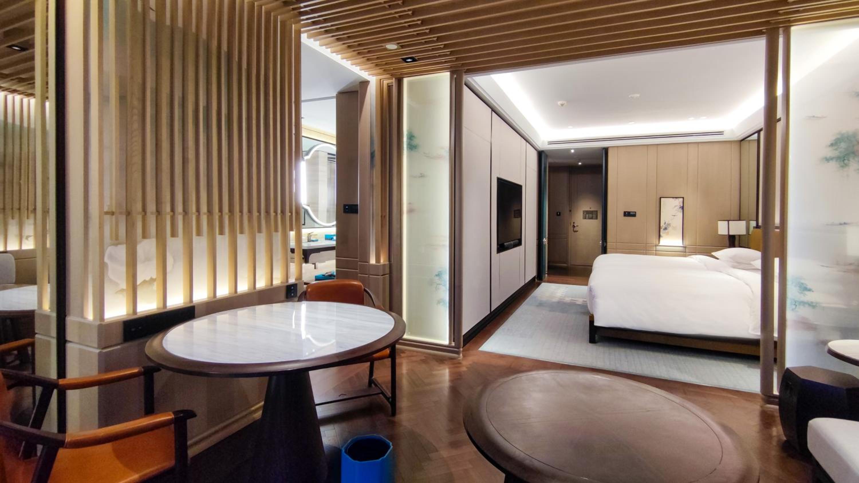 Deluxe Twin Room - Photo 6
