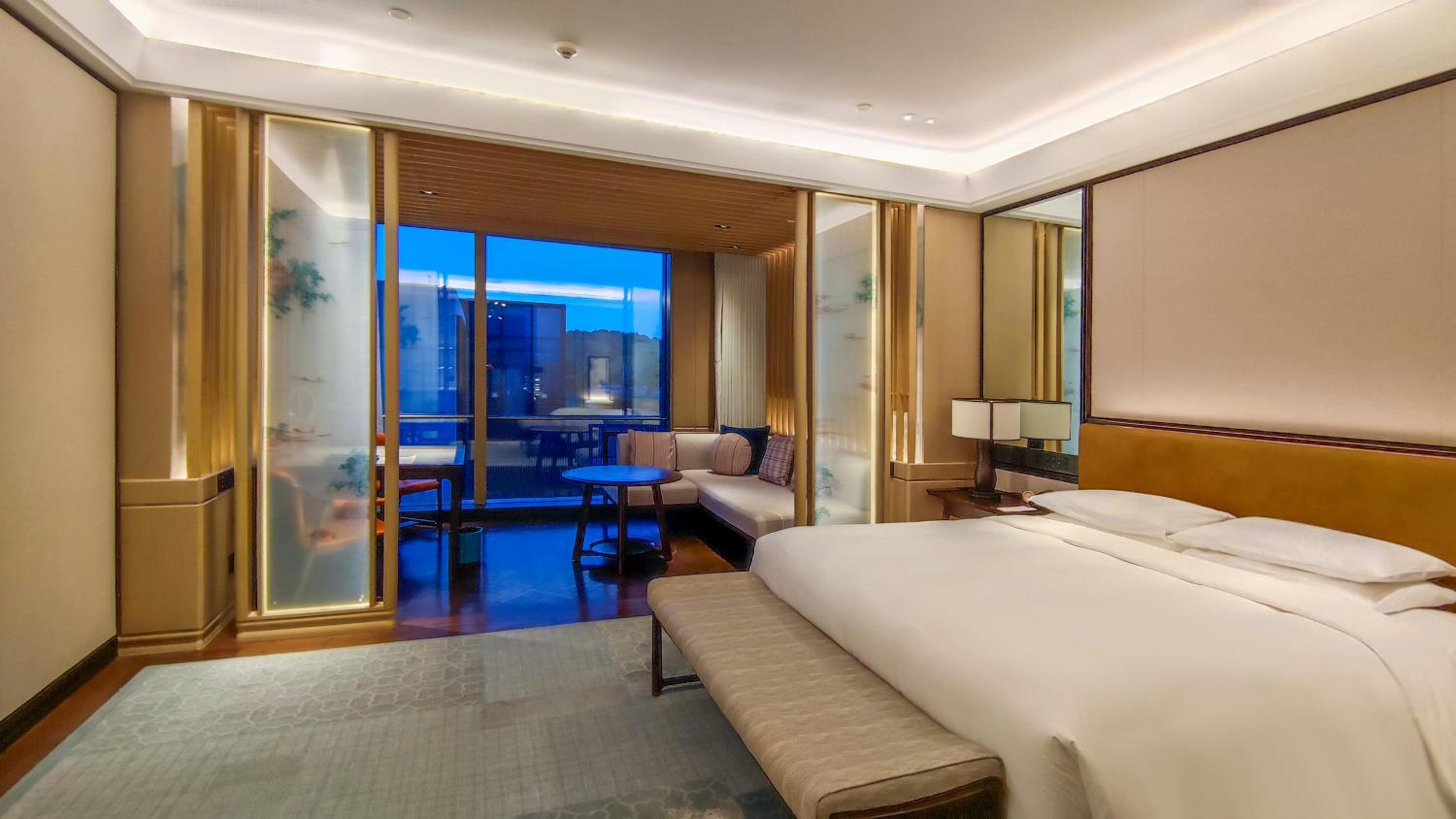 King Room with Garden View - Photo 1