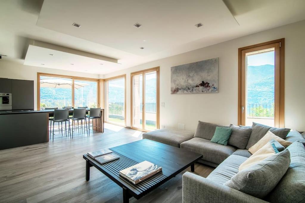 Three-Bedroom Villa photo 1