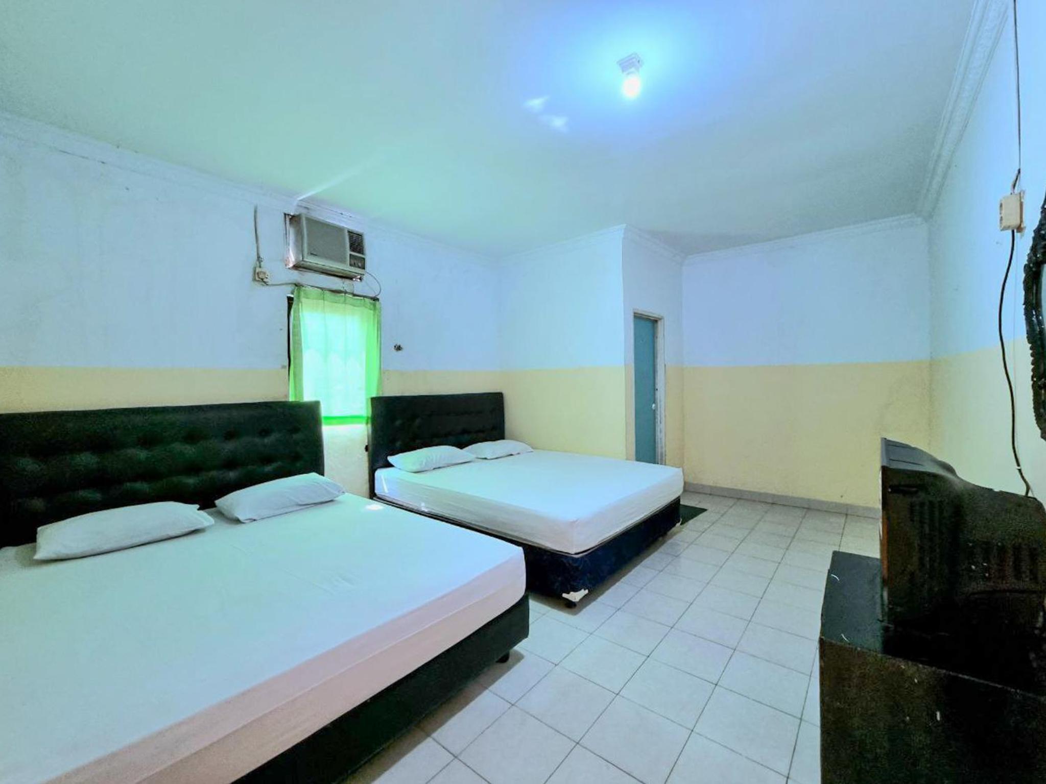 Deluxe Quadruple Room - Photo 1