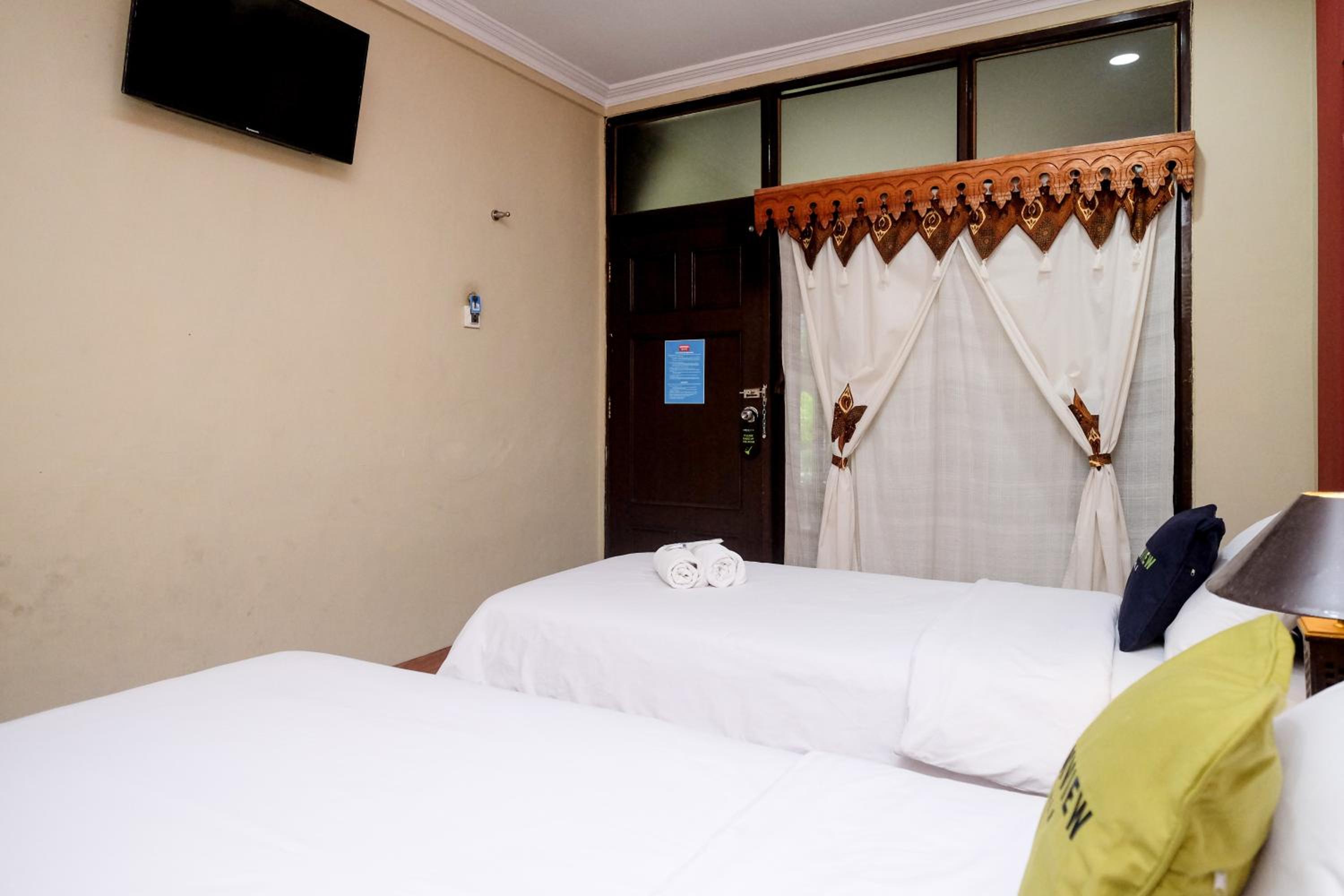 Deluxe Twin Room - Photo 4