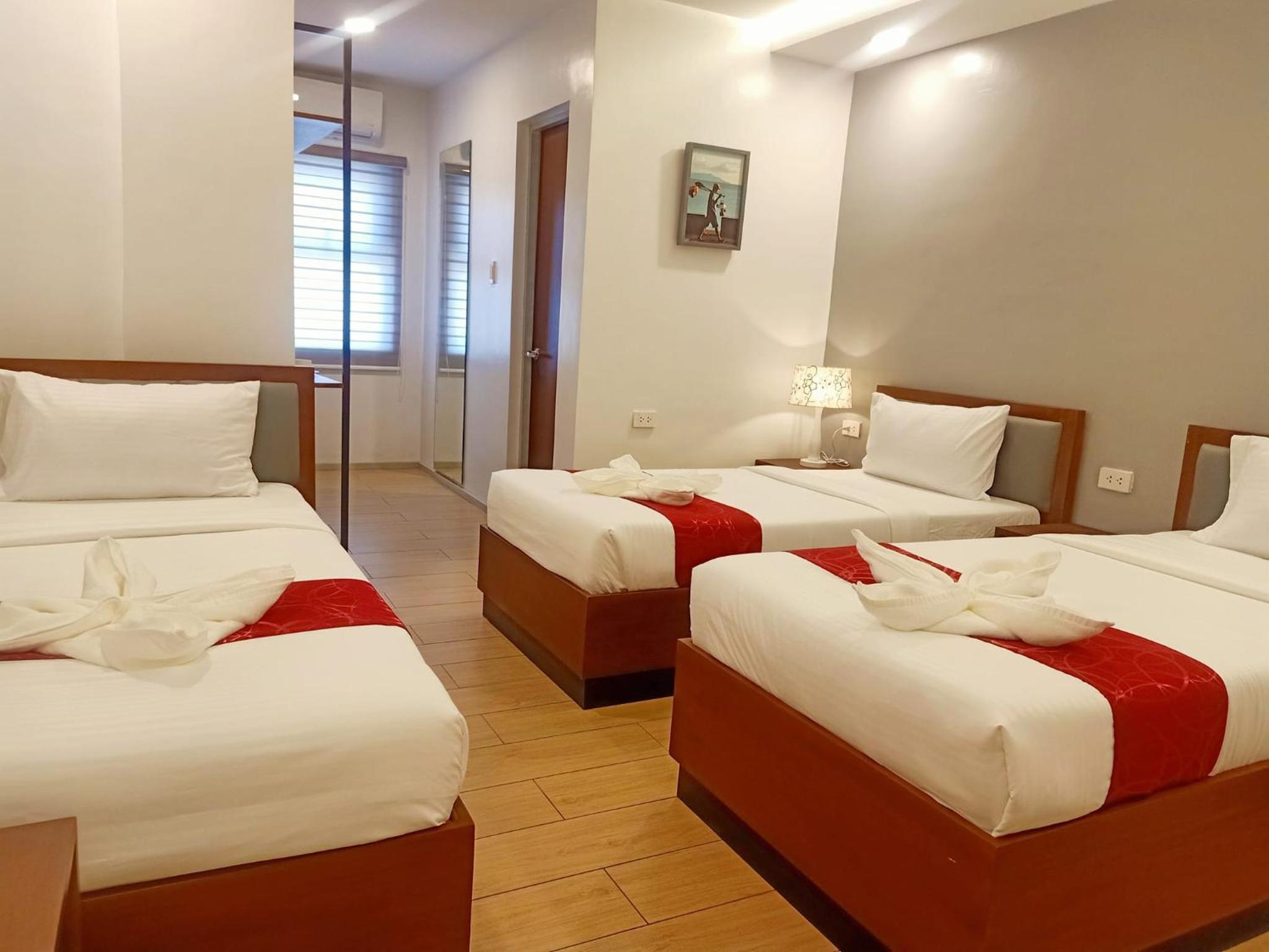 Triple Room - Photo 1
