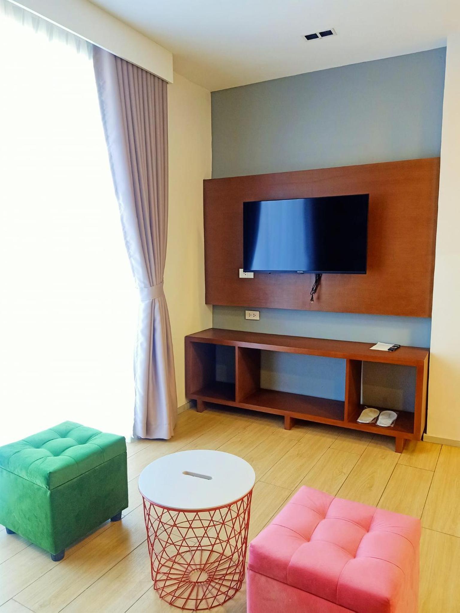 Duplex Suite - Photo 1