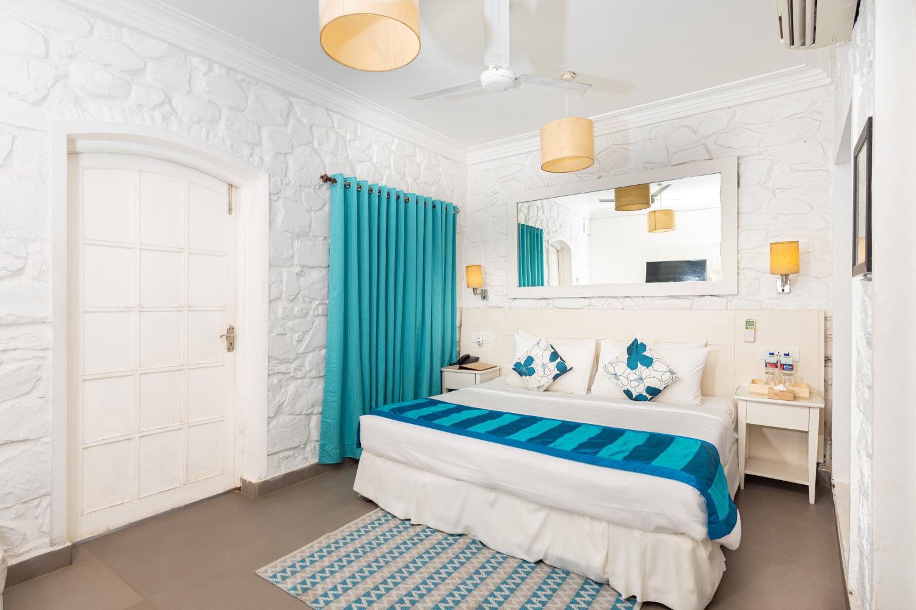 Premium Room - Photo 8