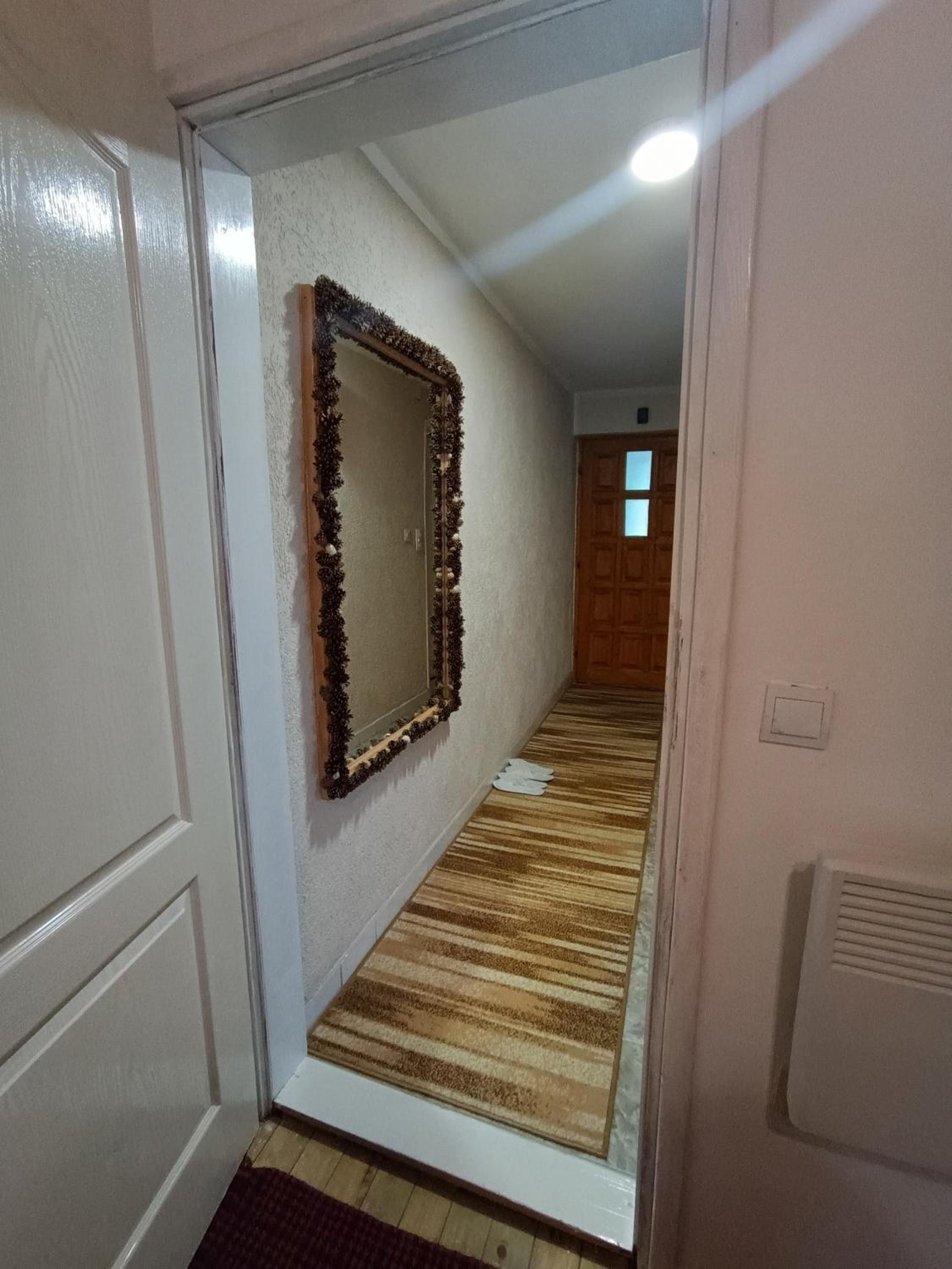 One-Bedroom Apartment - Photo 9