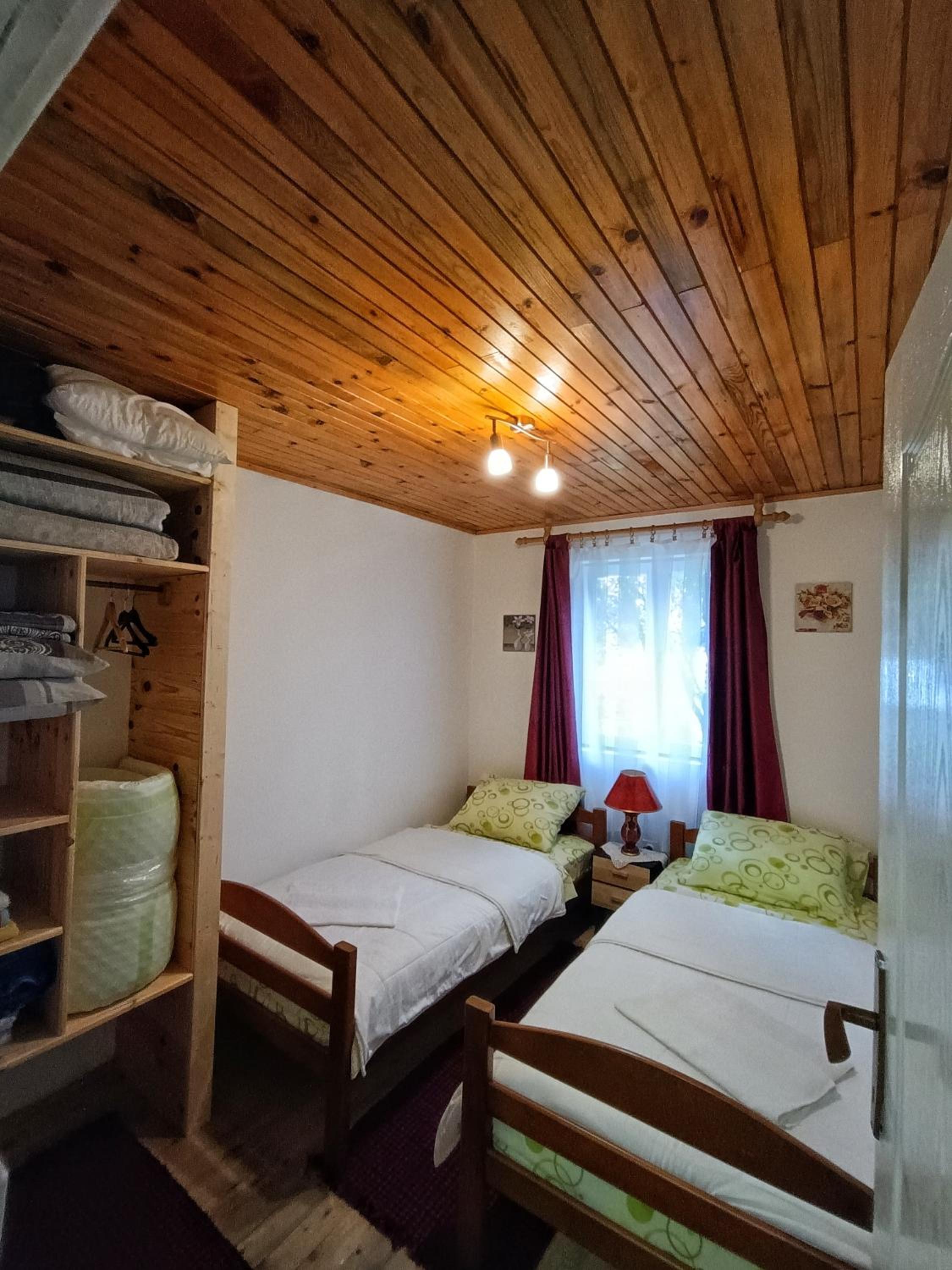 One-Bedroom Apartment - Photo 5