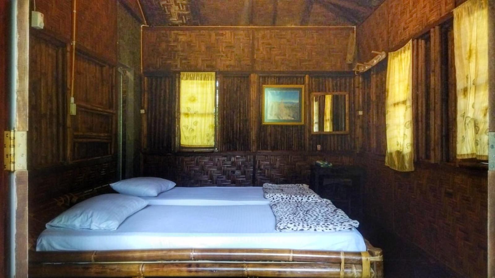 Standard Twin Room with Garden View - Photo 1
