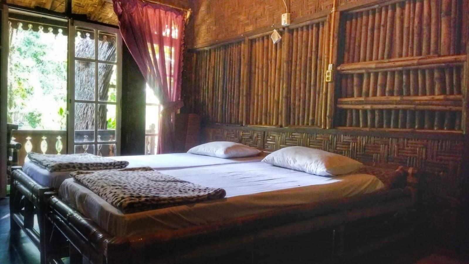 Standard Twin Room with Garden View - Photo 15