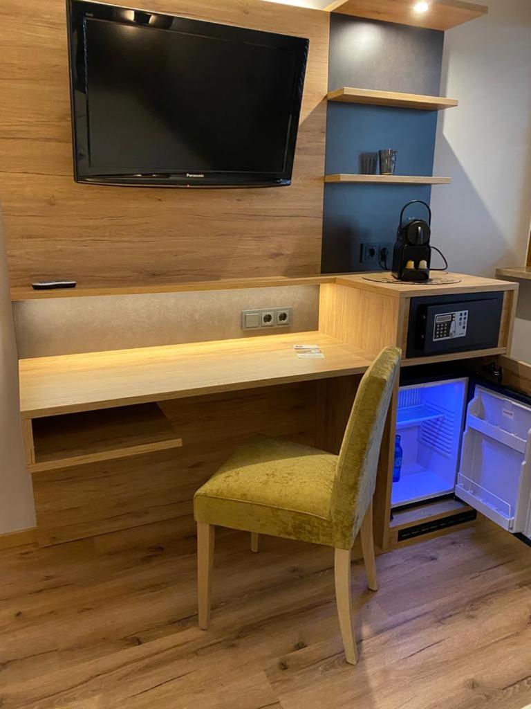 Single Room photo 2
