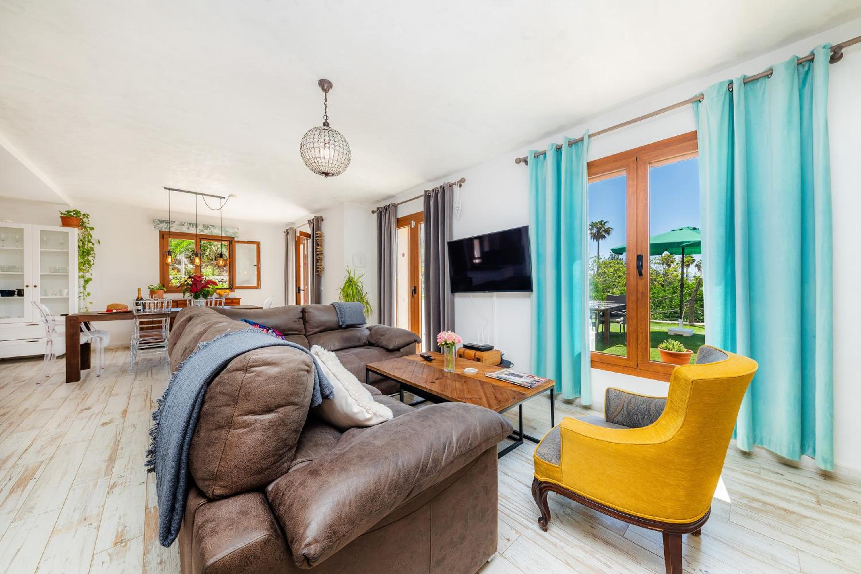 Villa con vistas al jardín