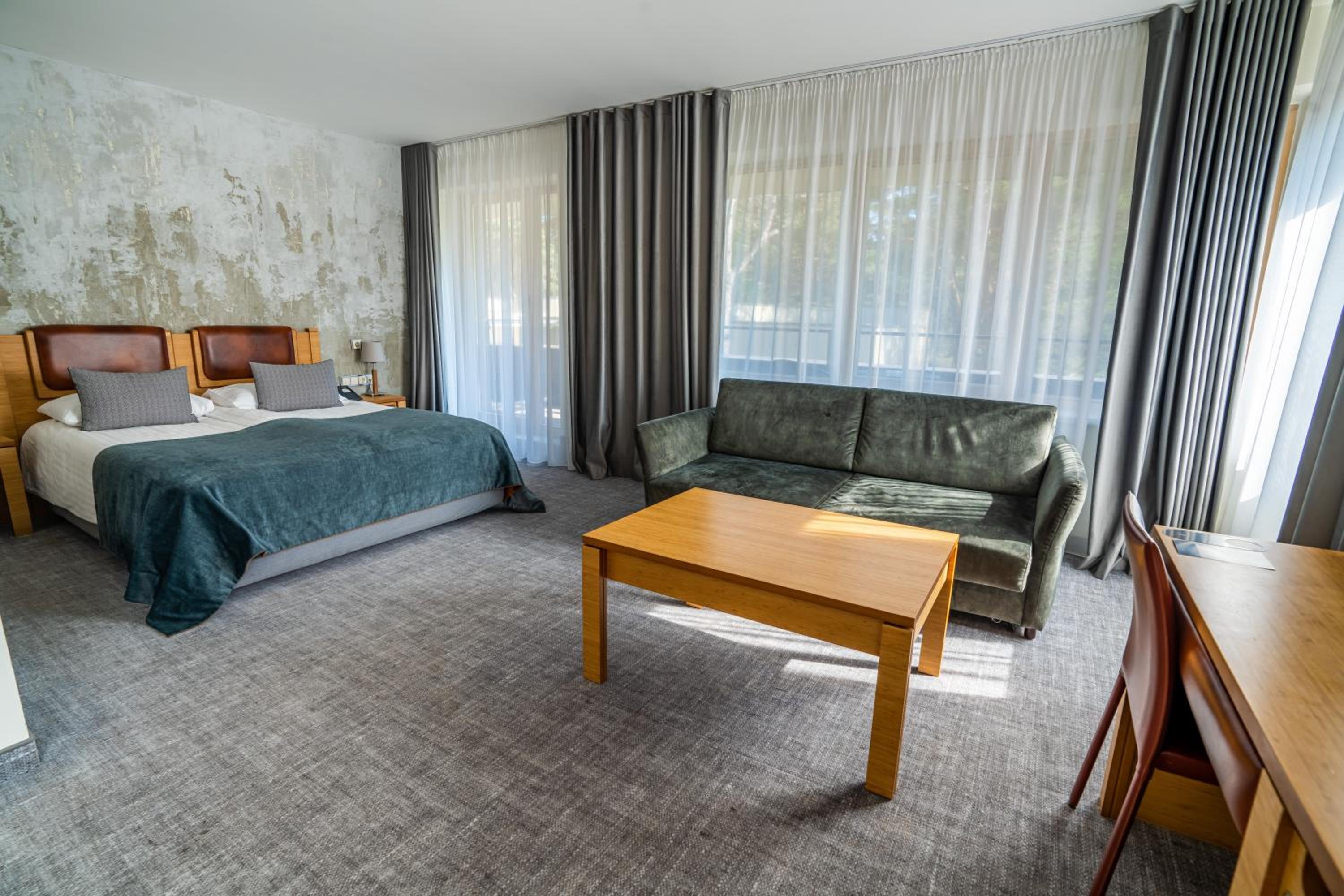 Suite with Balcony and Spa Access