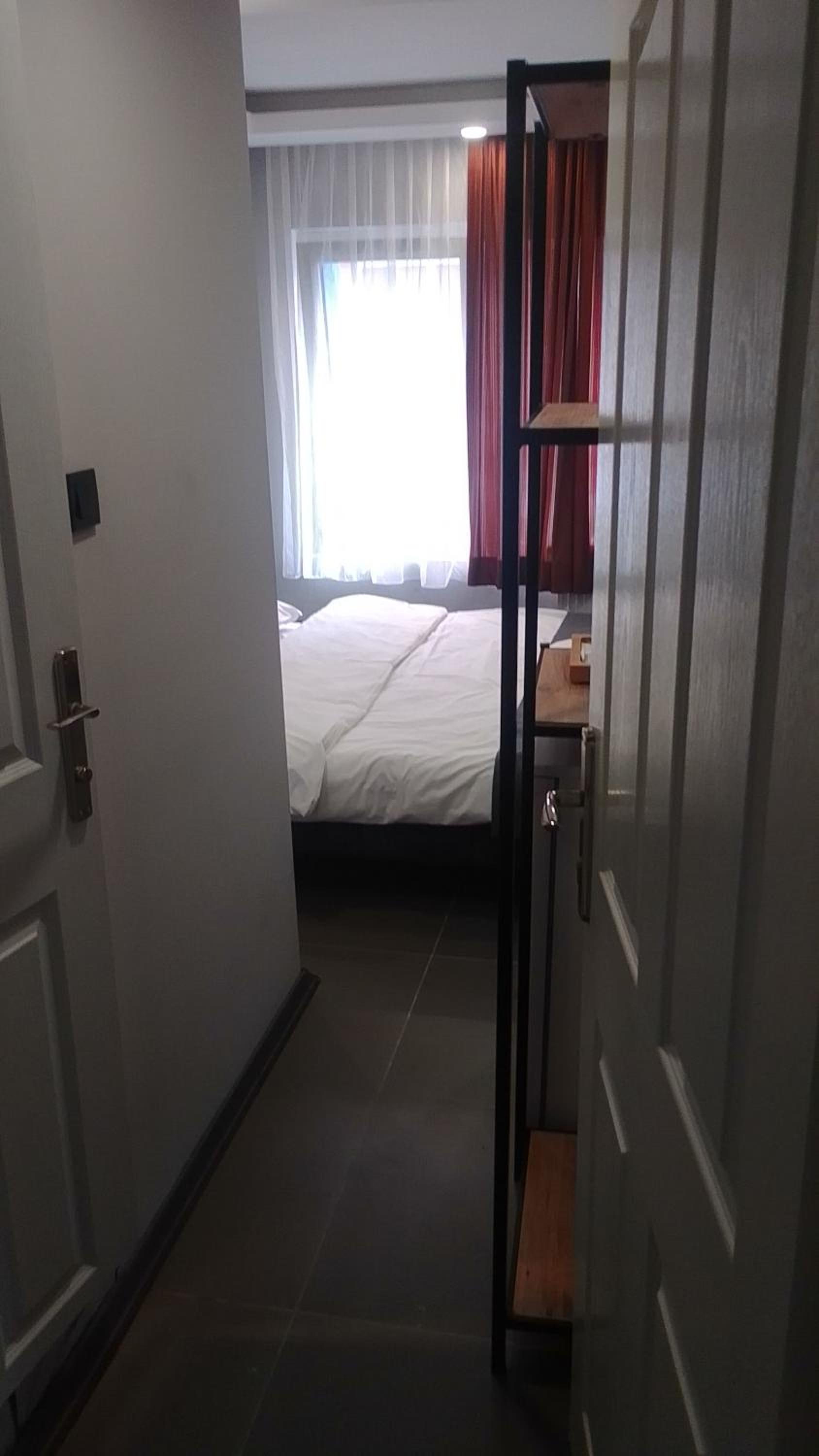 Small Double Room photo 2