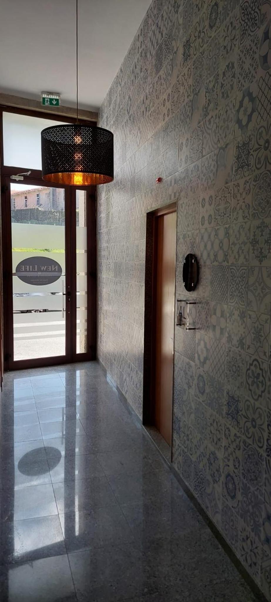 One-Bedroom Apartment - Photo 12