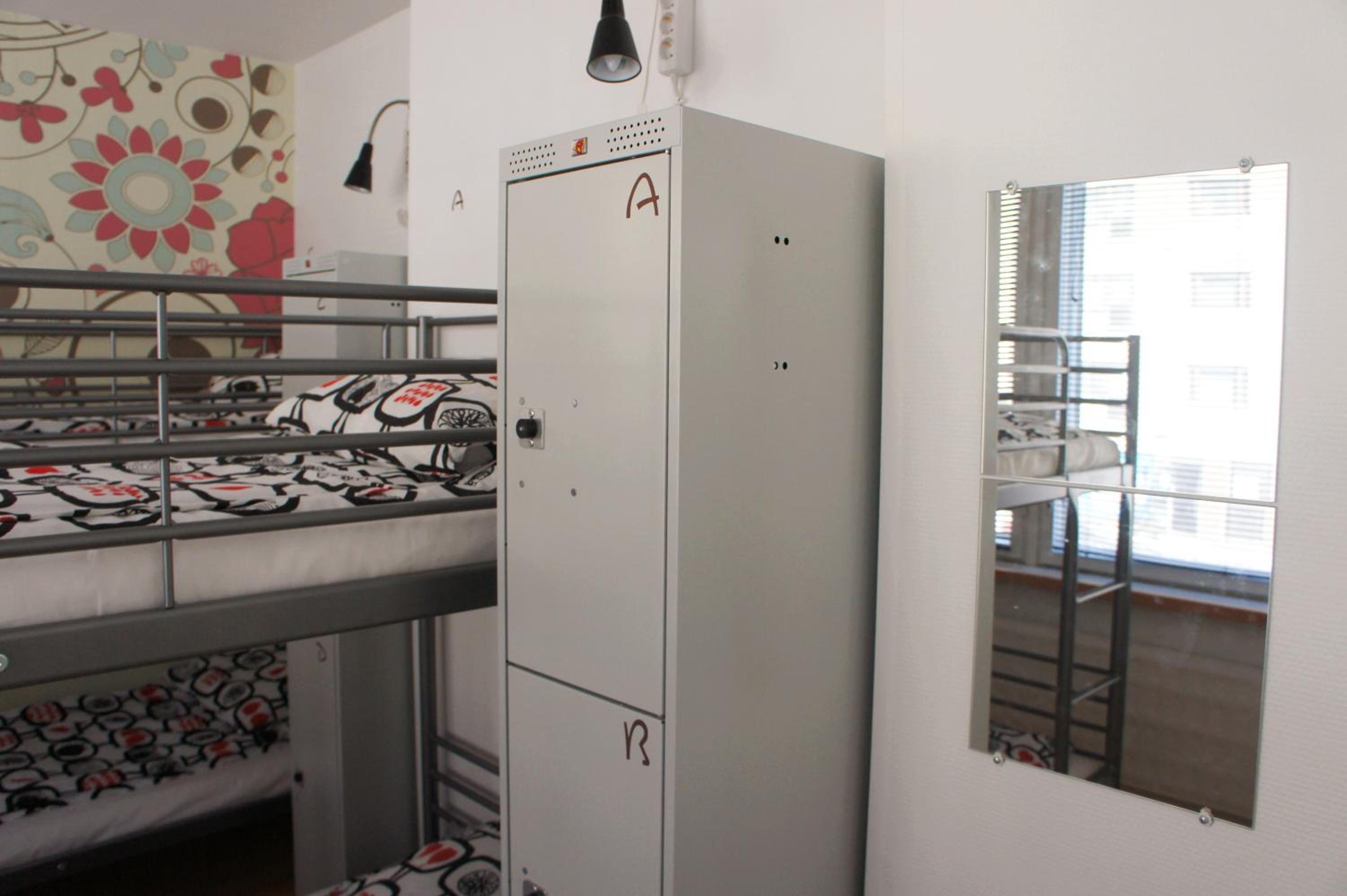 Bed in 4-Bed Mixed Dormitory Room