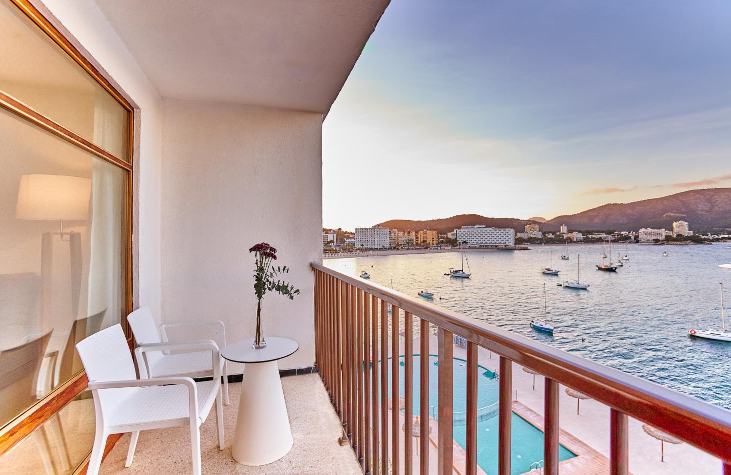 Deluxe Double Room with Sea View
