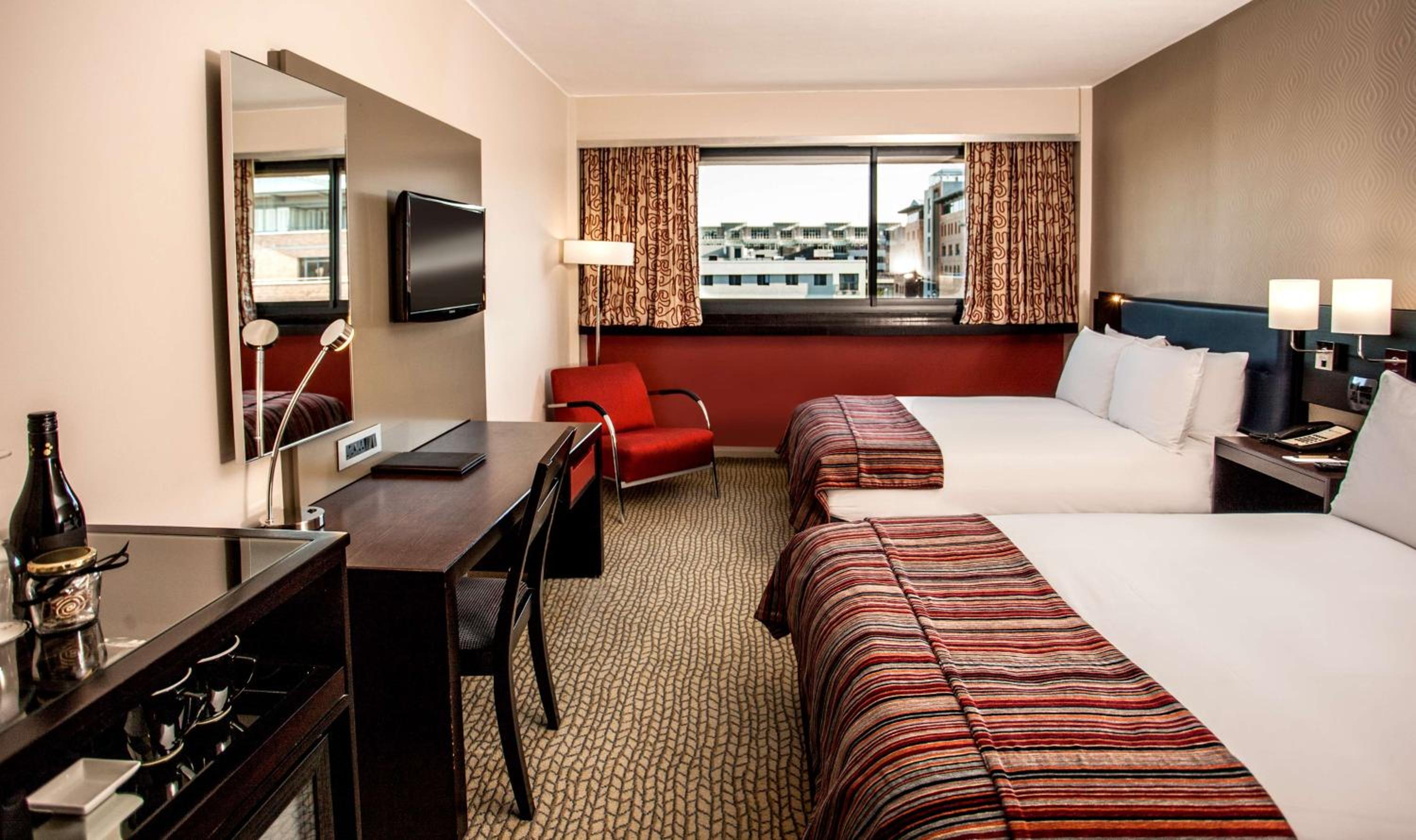 Double Room with Two Double Beds - Smoking