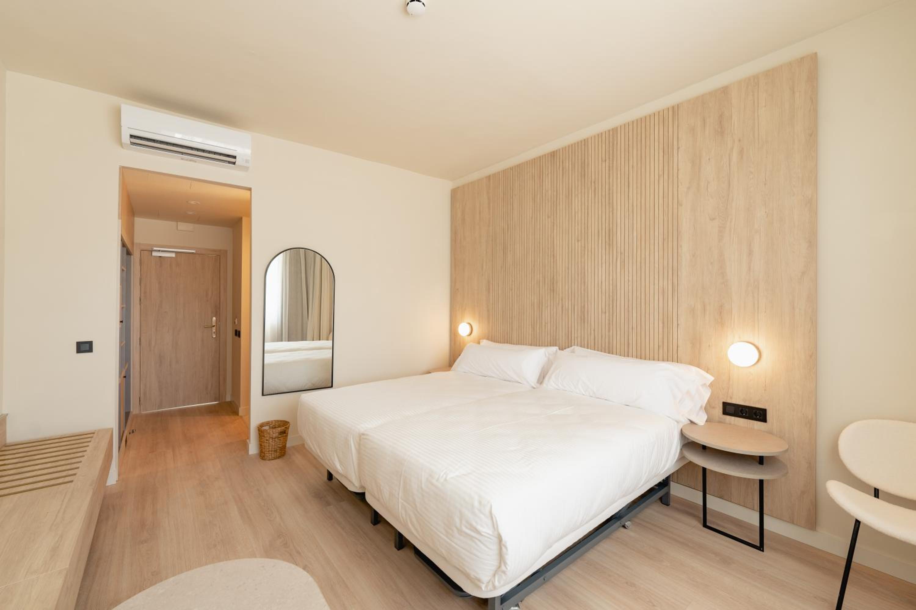 Comfort Room (2 Adults) - Photo 3