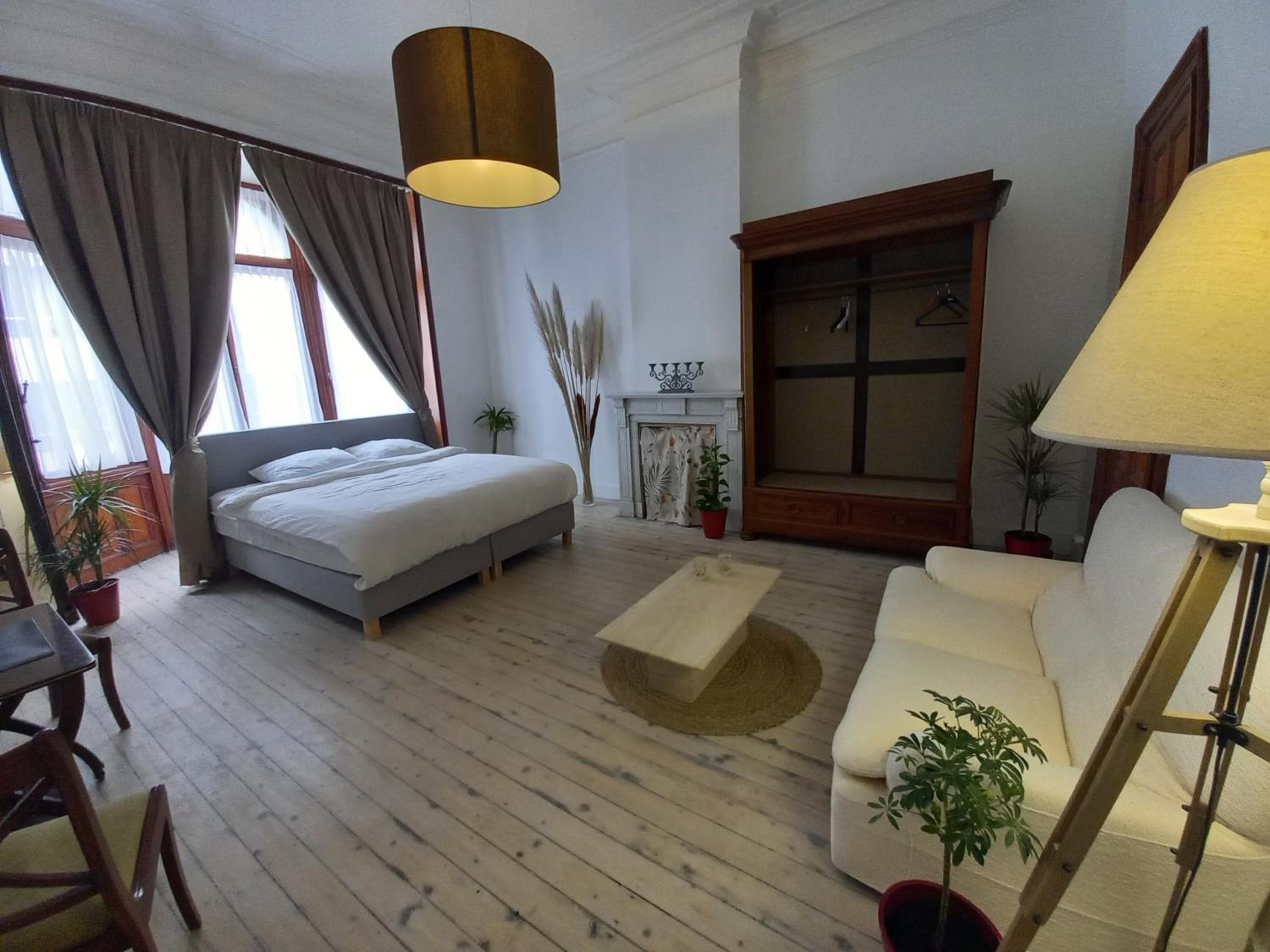 Deluxe Family Suite photo 2