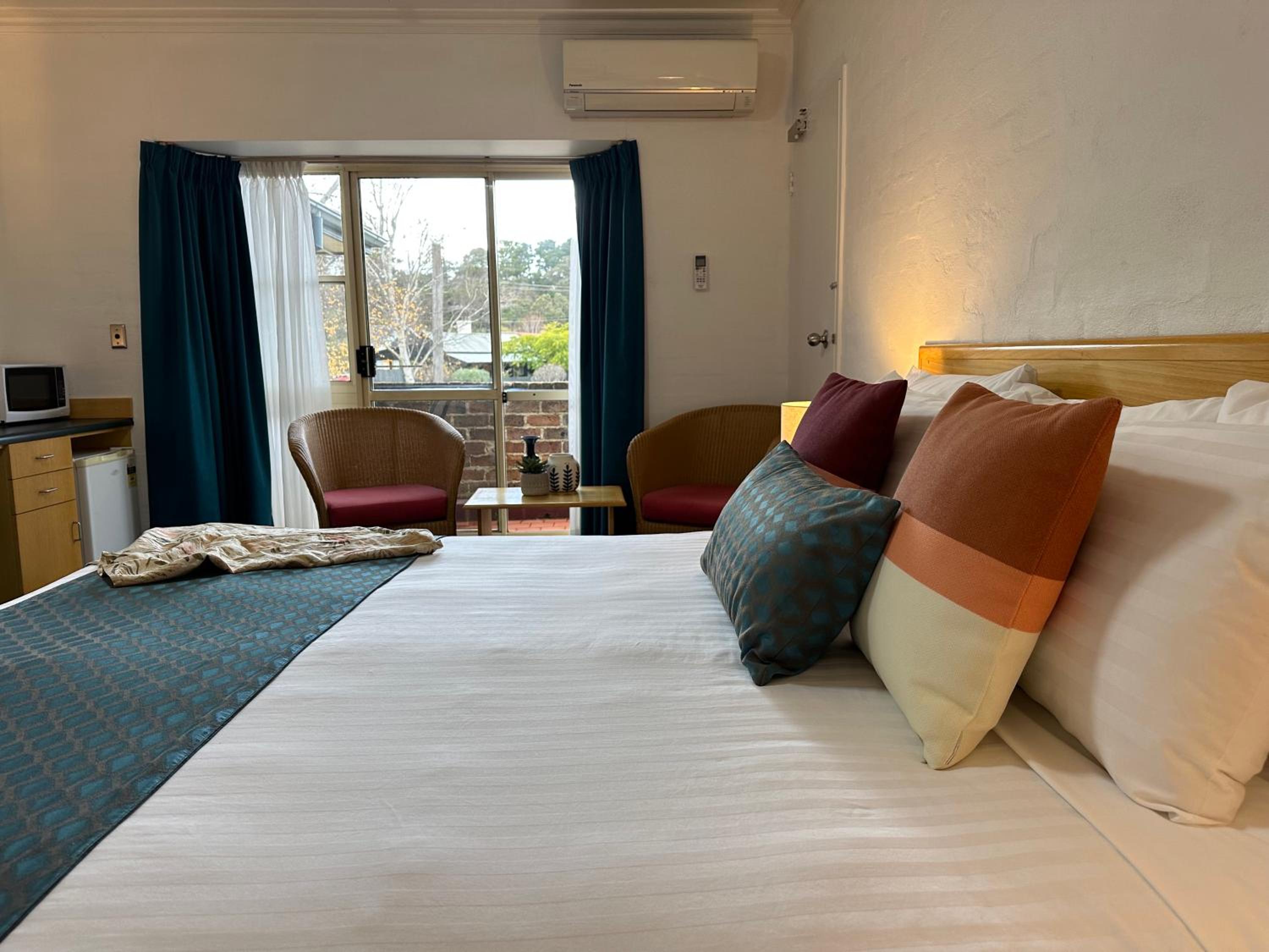 Executive King Room
