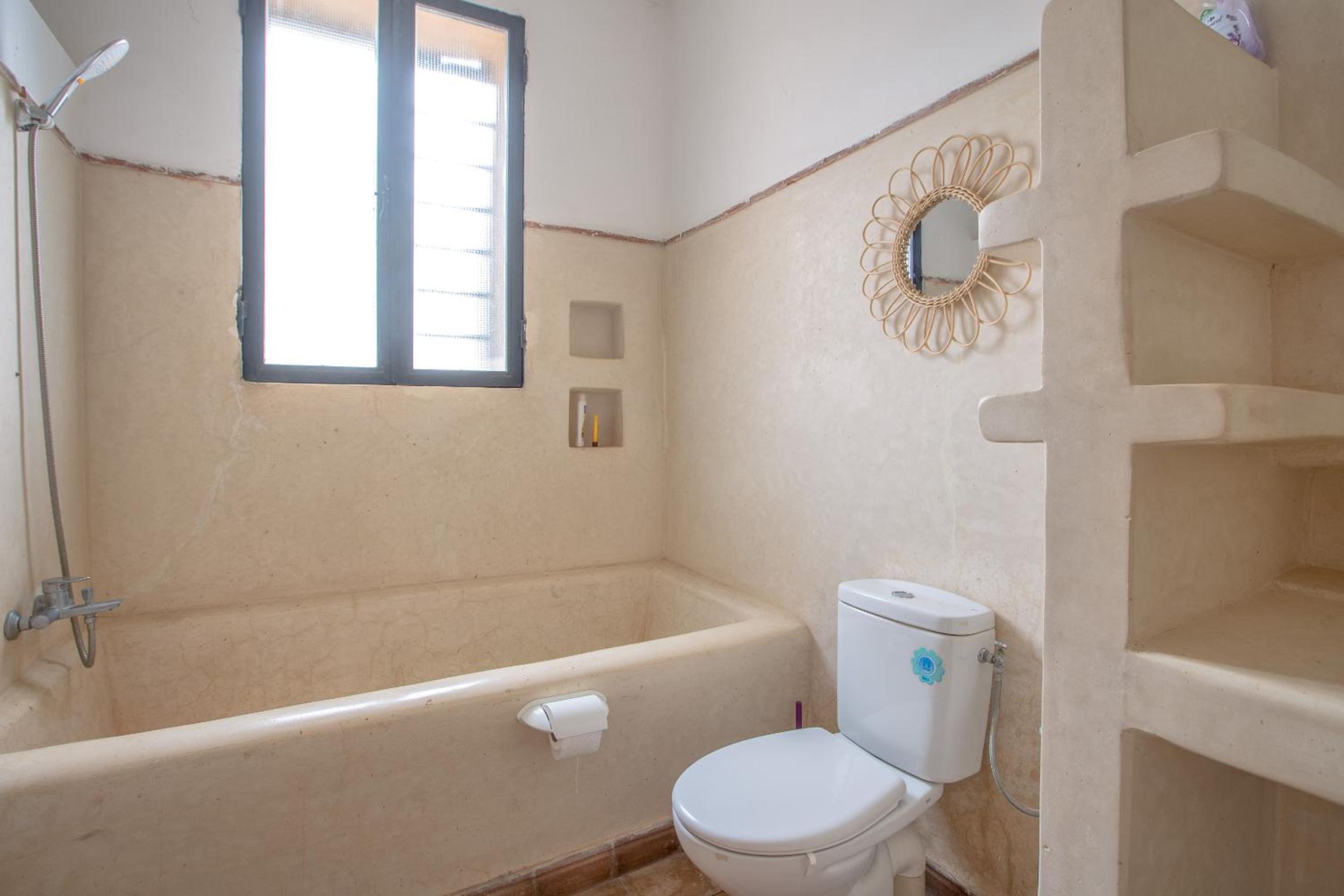 Suite with Pool View - Photo 5