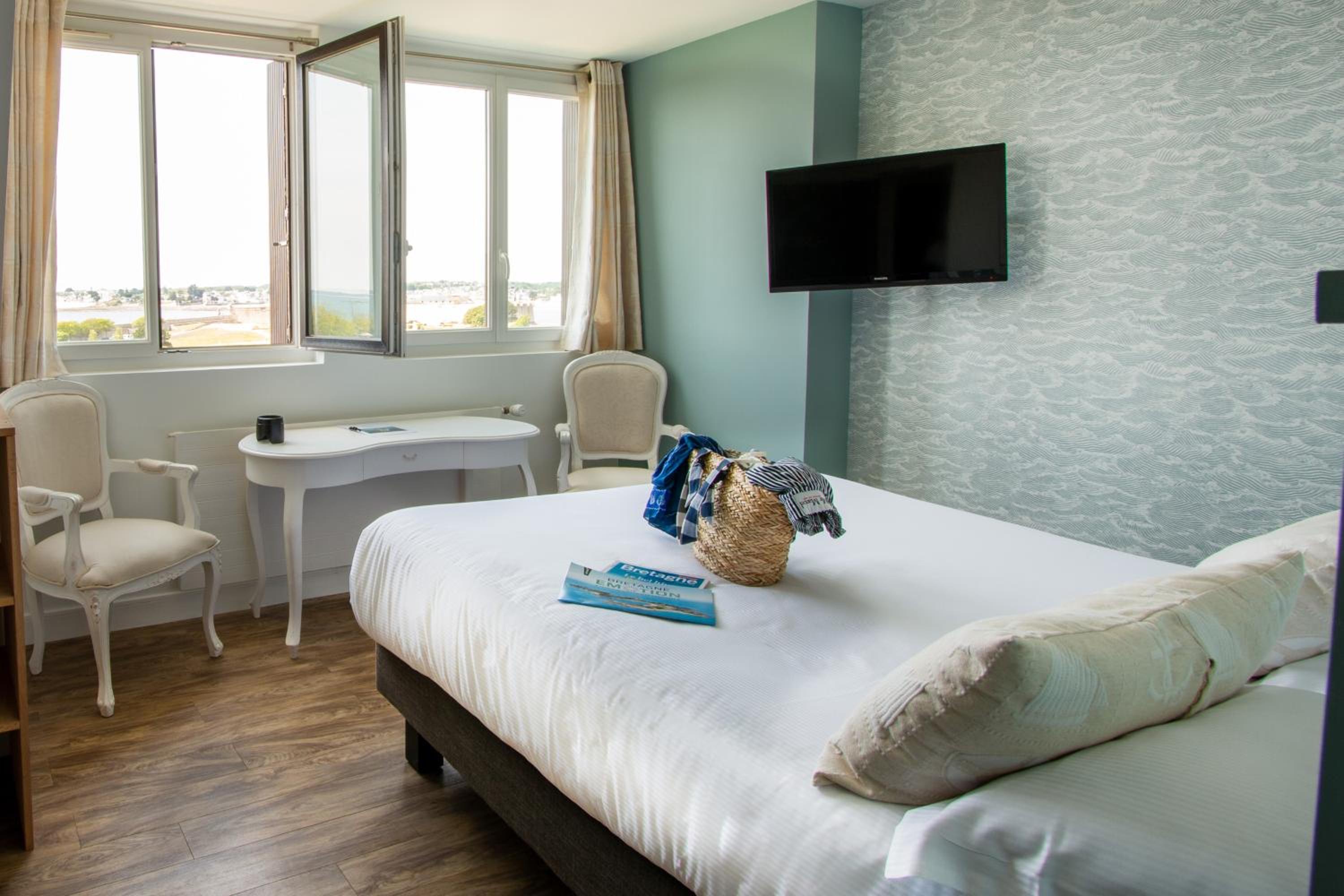 Deluxe Double Room with Sea View