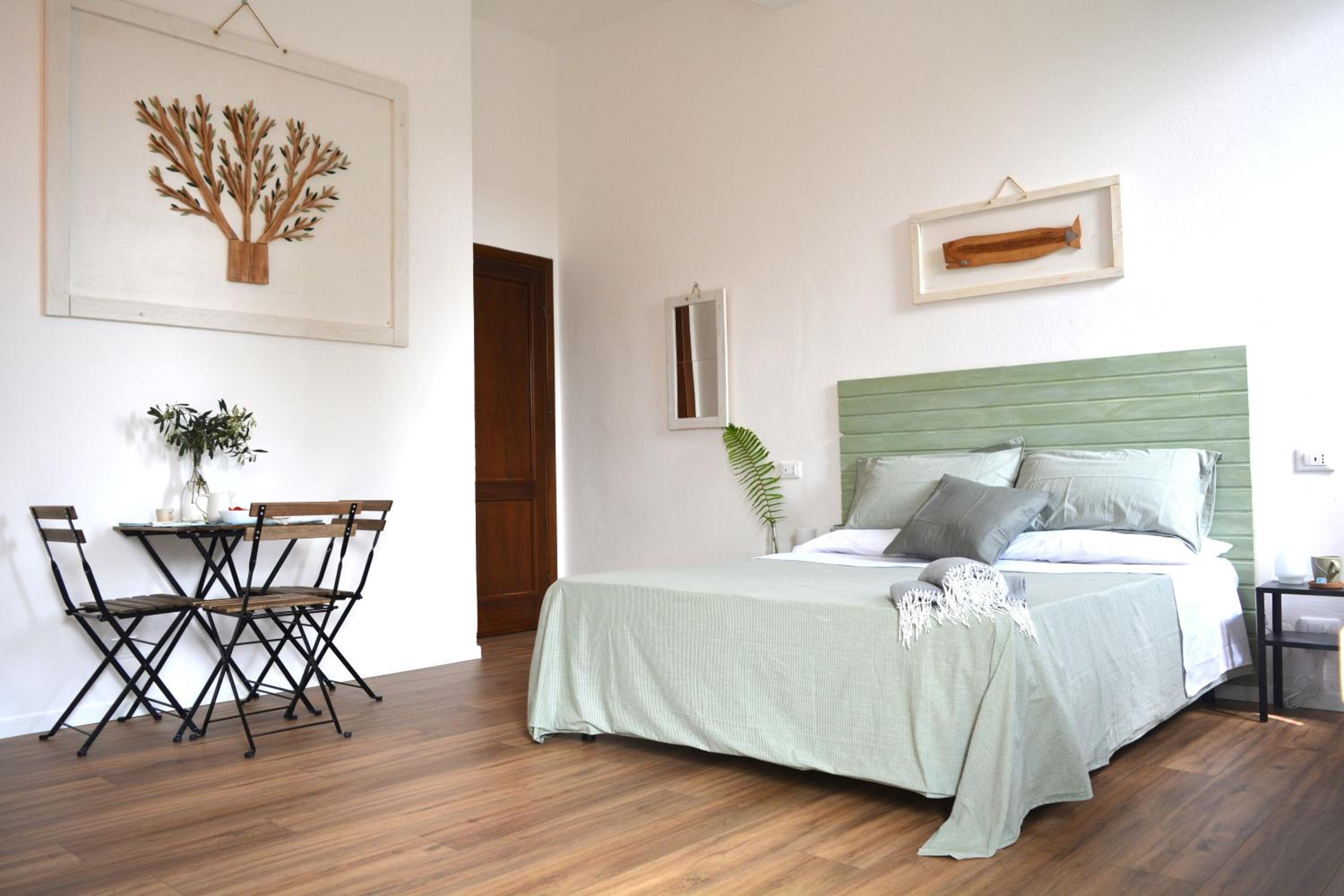 Quadruple Room with Private Bathroom