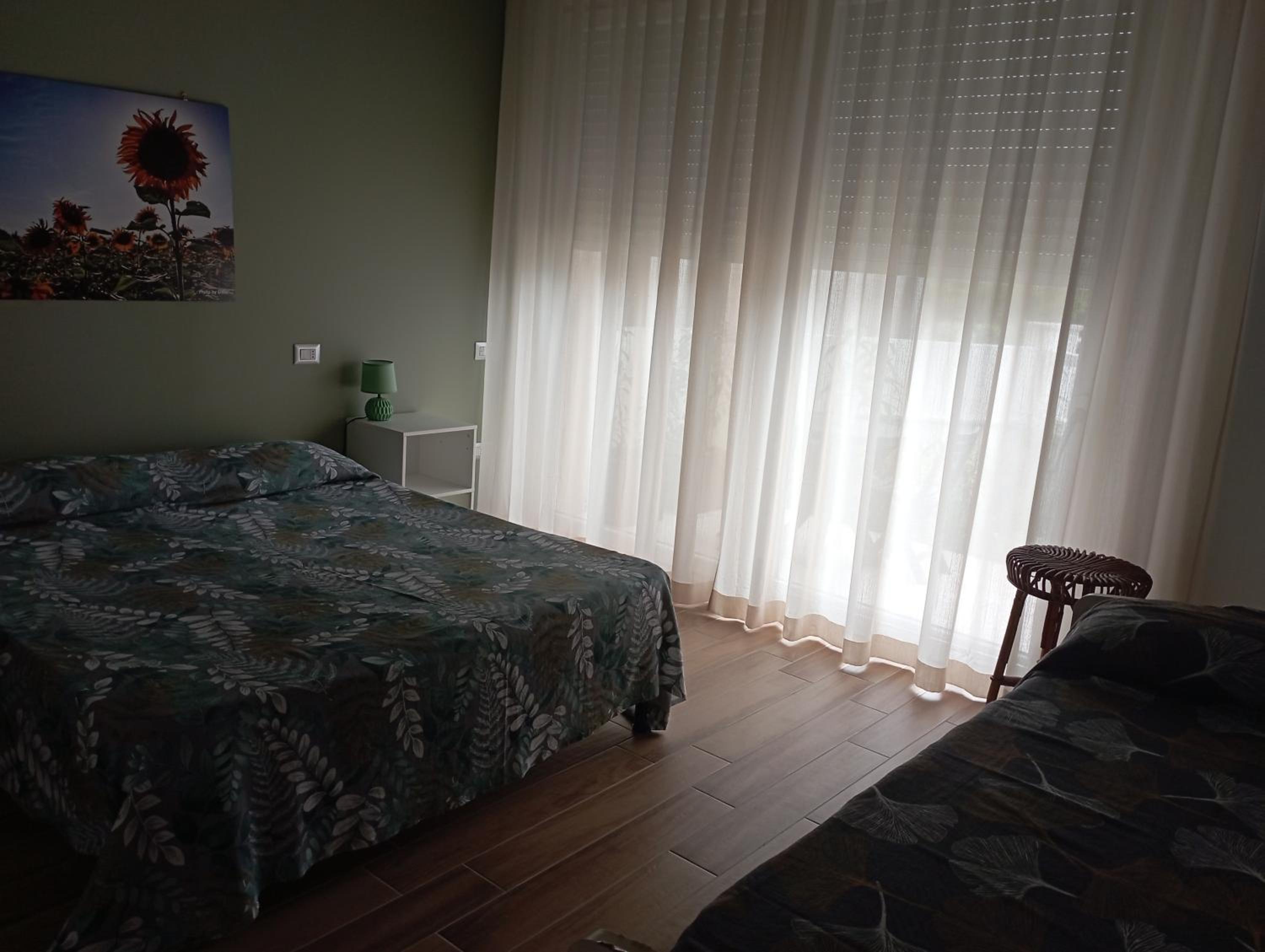Triple Room with Private Bathroom photo 2