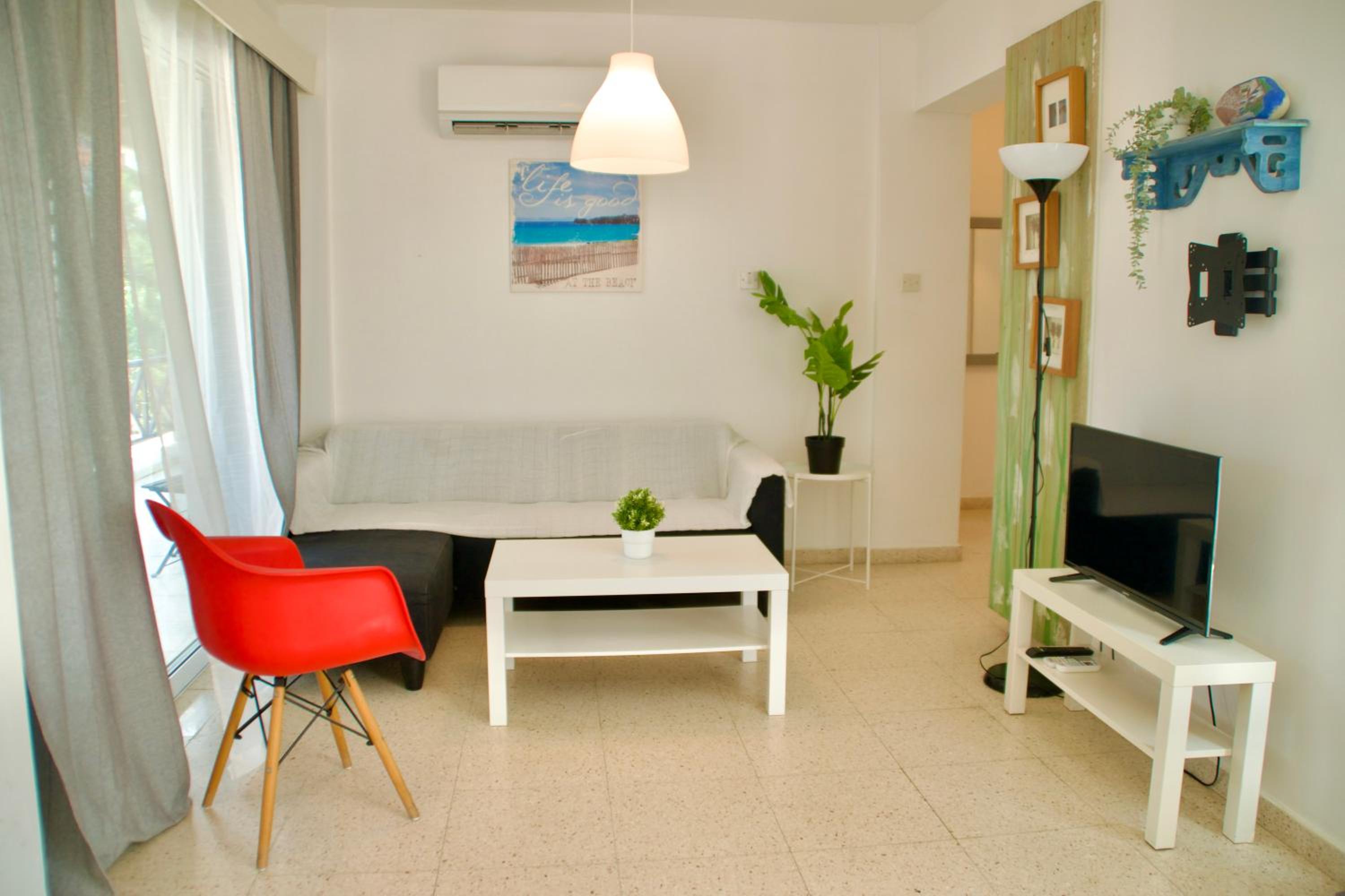 Apartment with Balcony photo 1