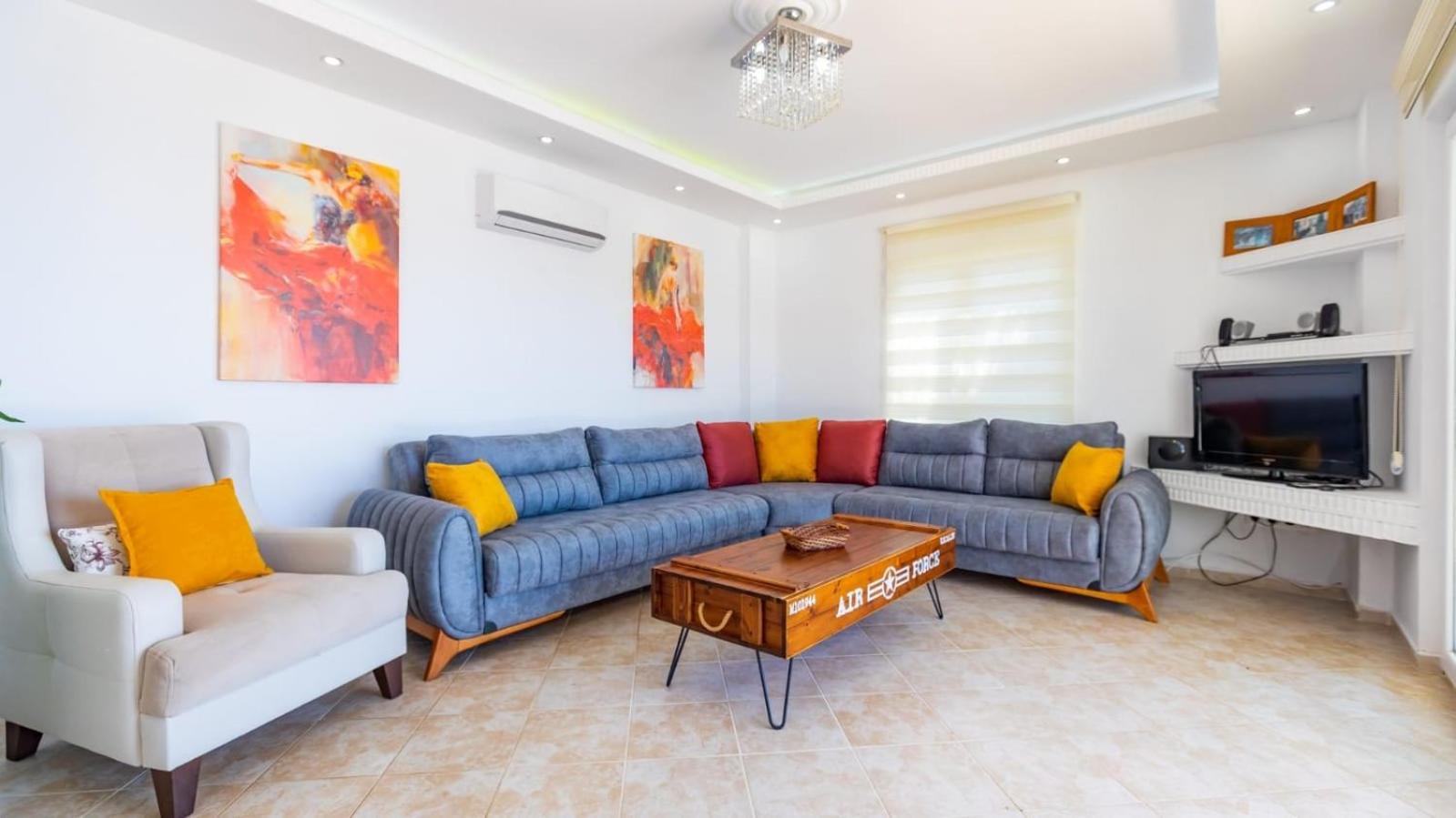 Three-Bedroom Villa photo 1