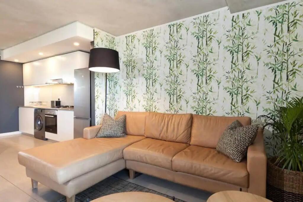 Apartment photo 2