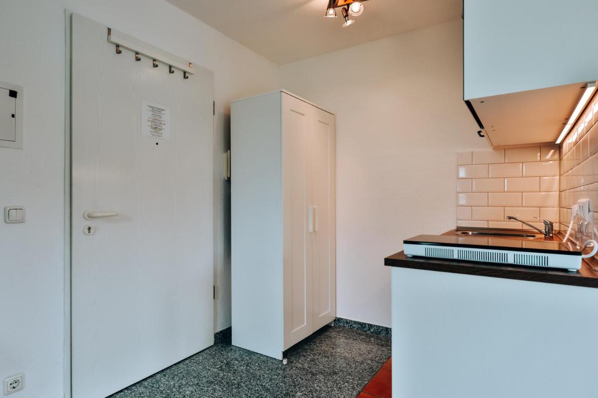 Apartment with Lake View - Photo 19