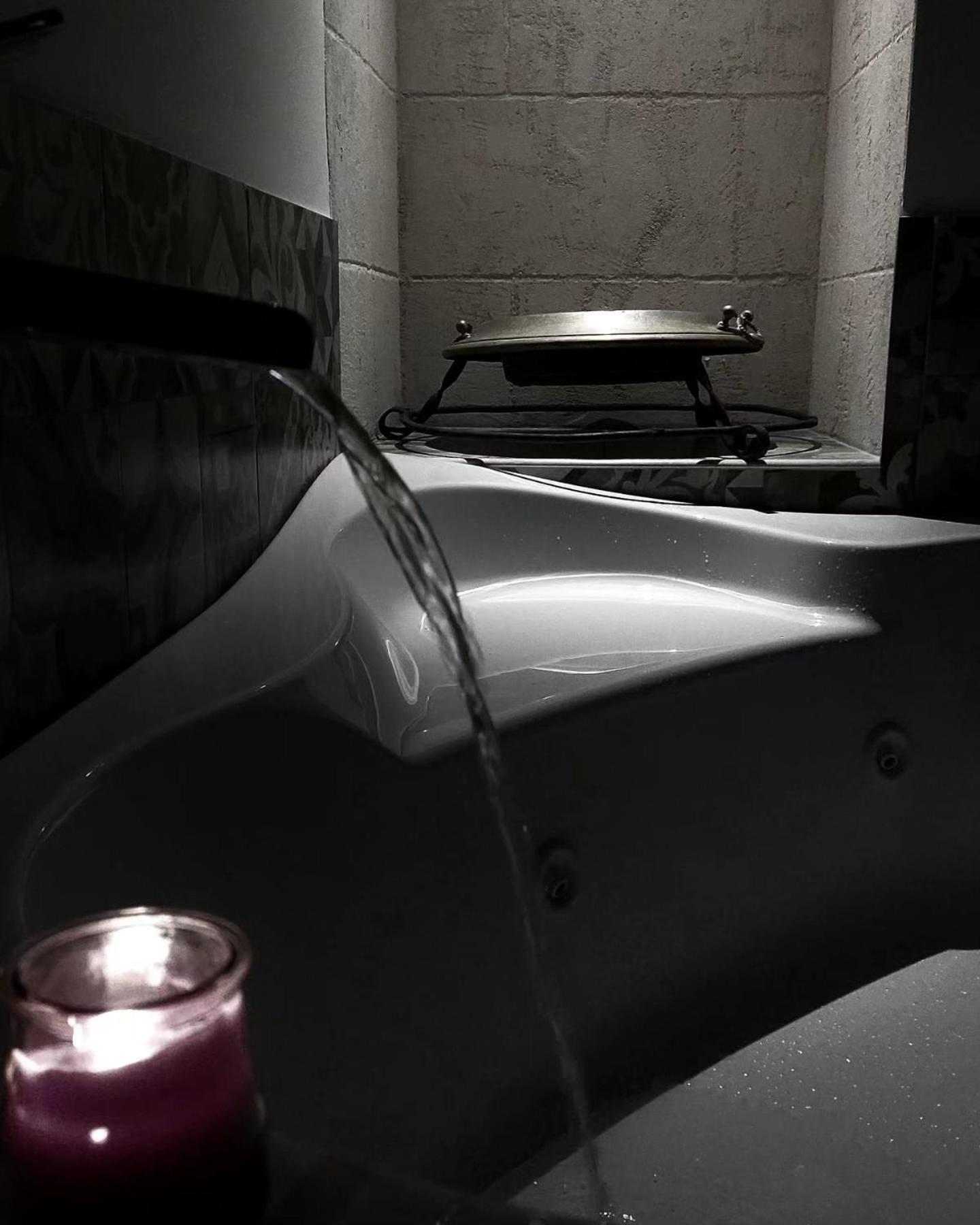 Deluxe Double or Twin Room with Spa Bath photo 3