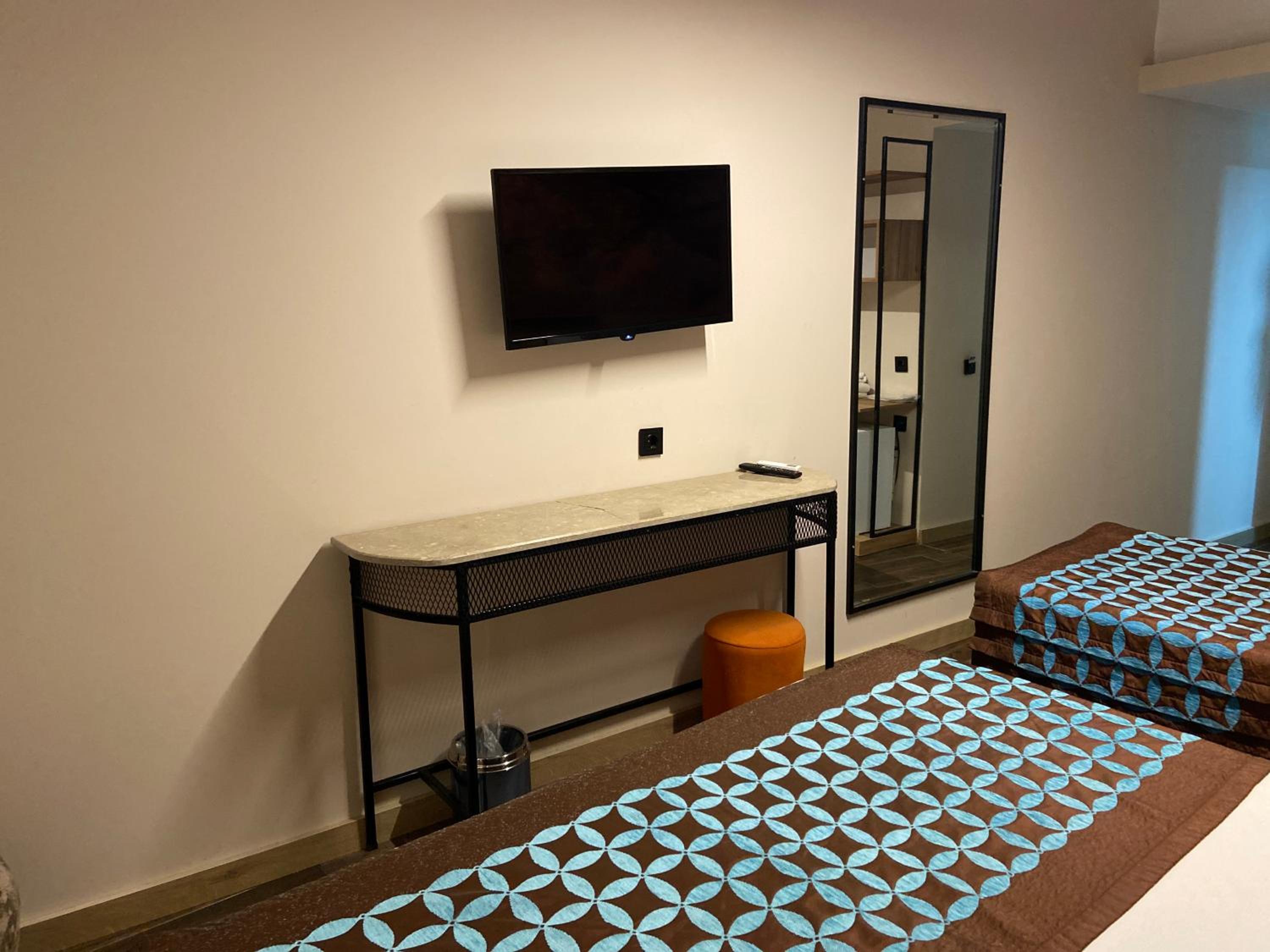 Family Room without Window
