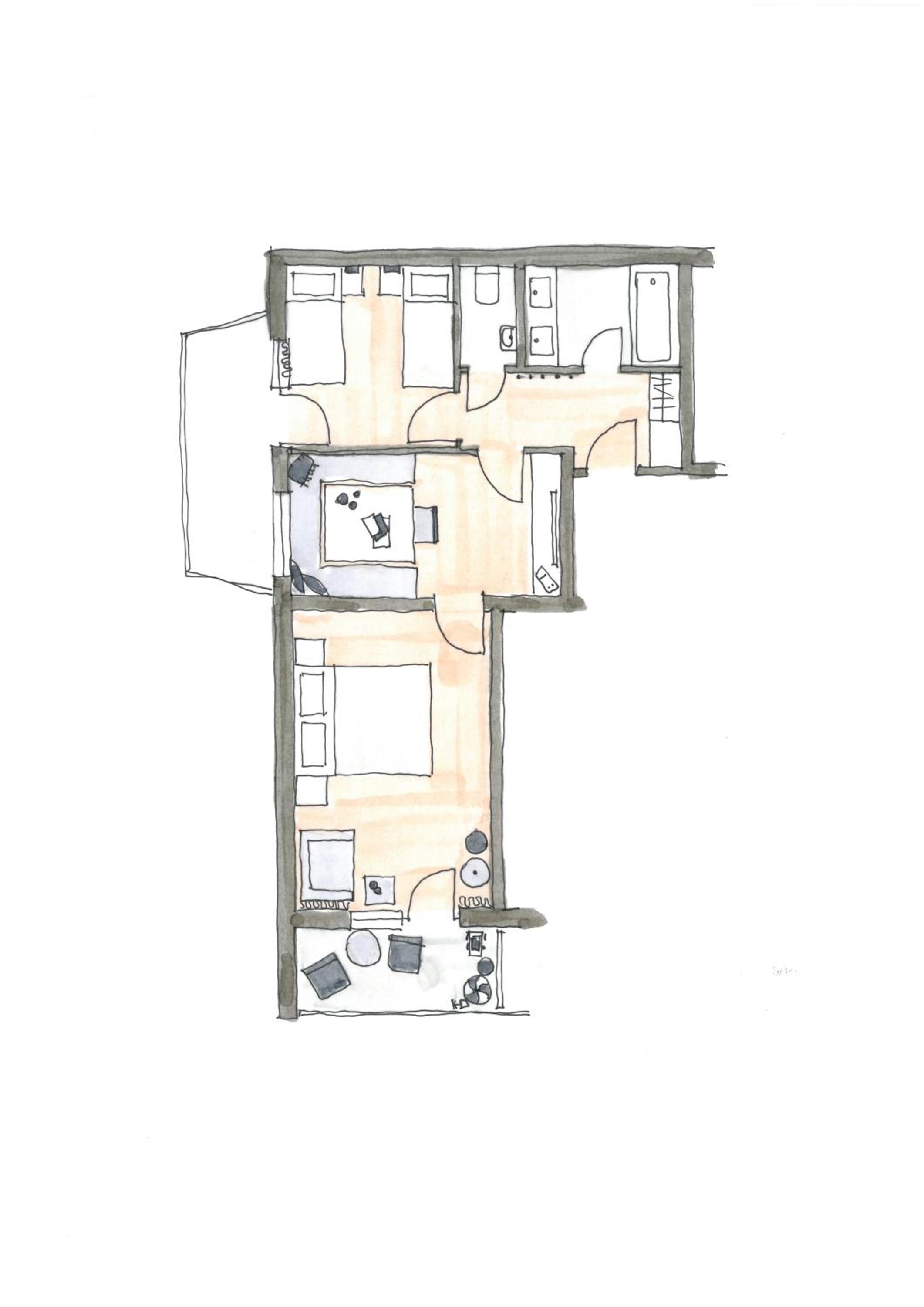 Two-Bedroom Apartment with Balcony and Lake View photo 2