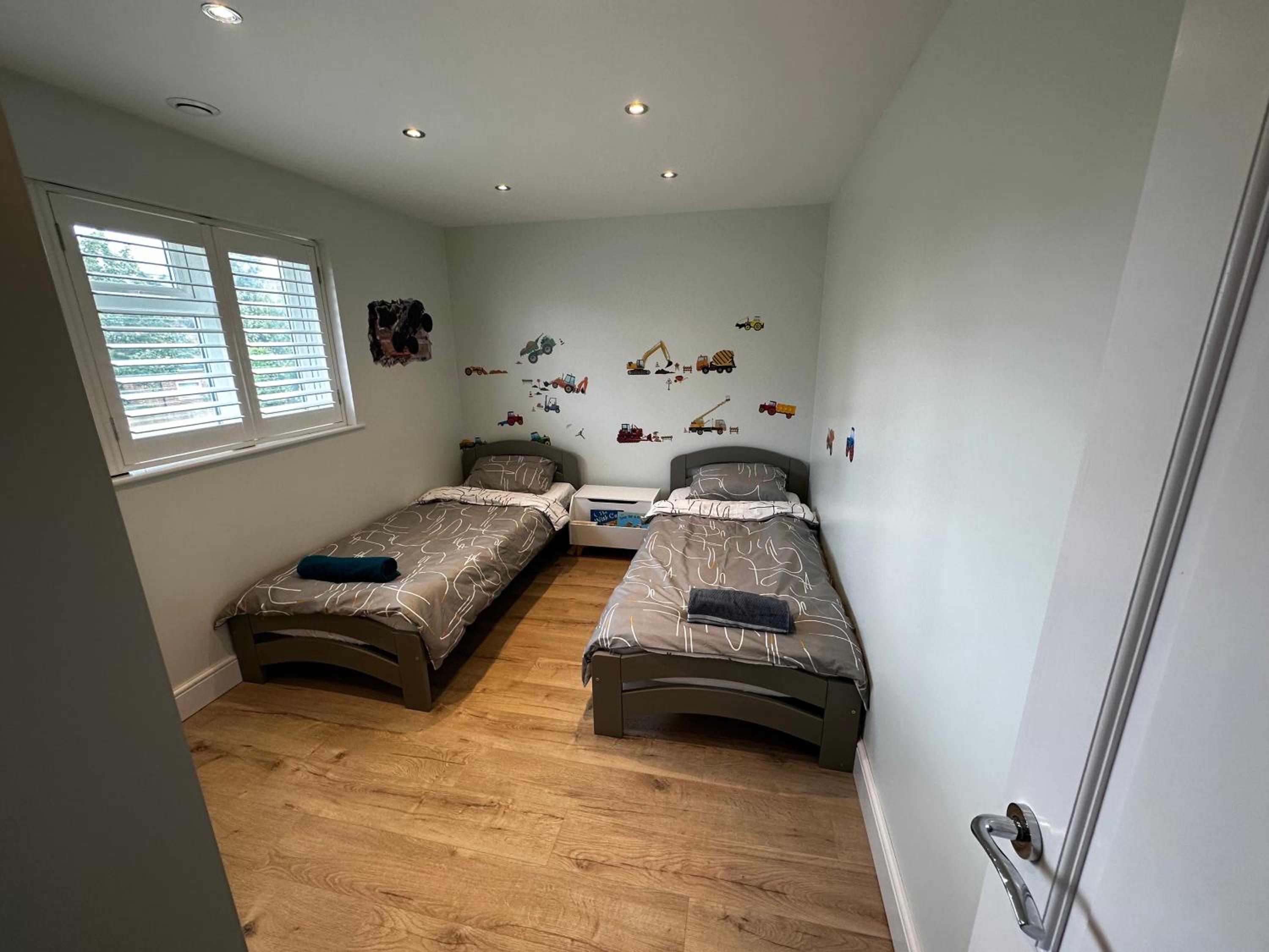 Three-Bedroom House photo 2