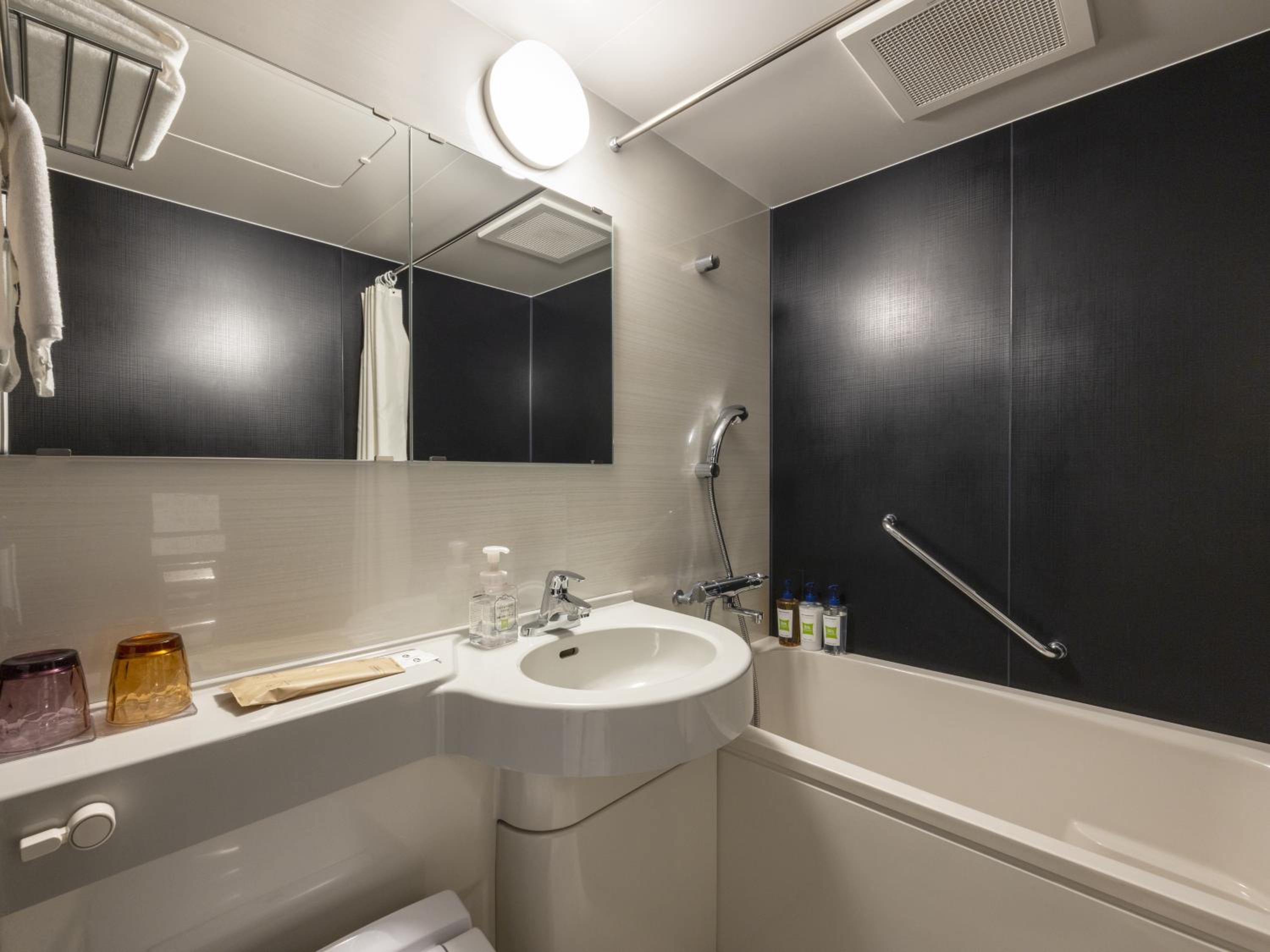 Premier Twin Room photo 2