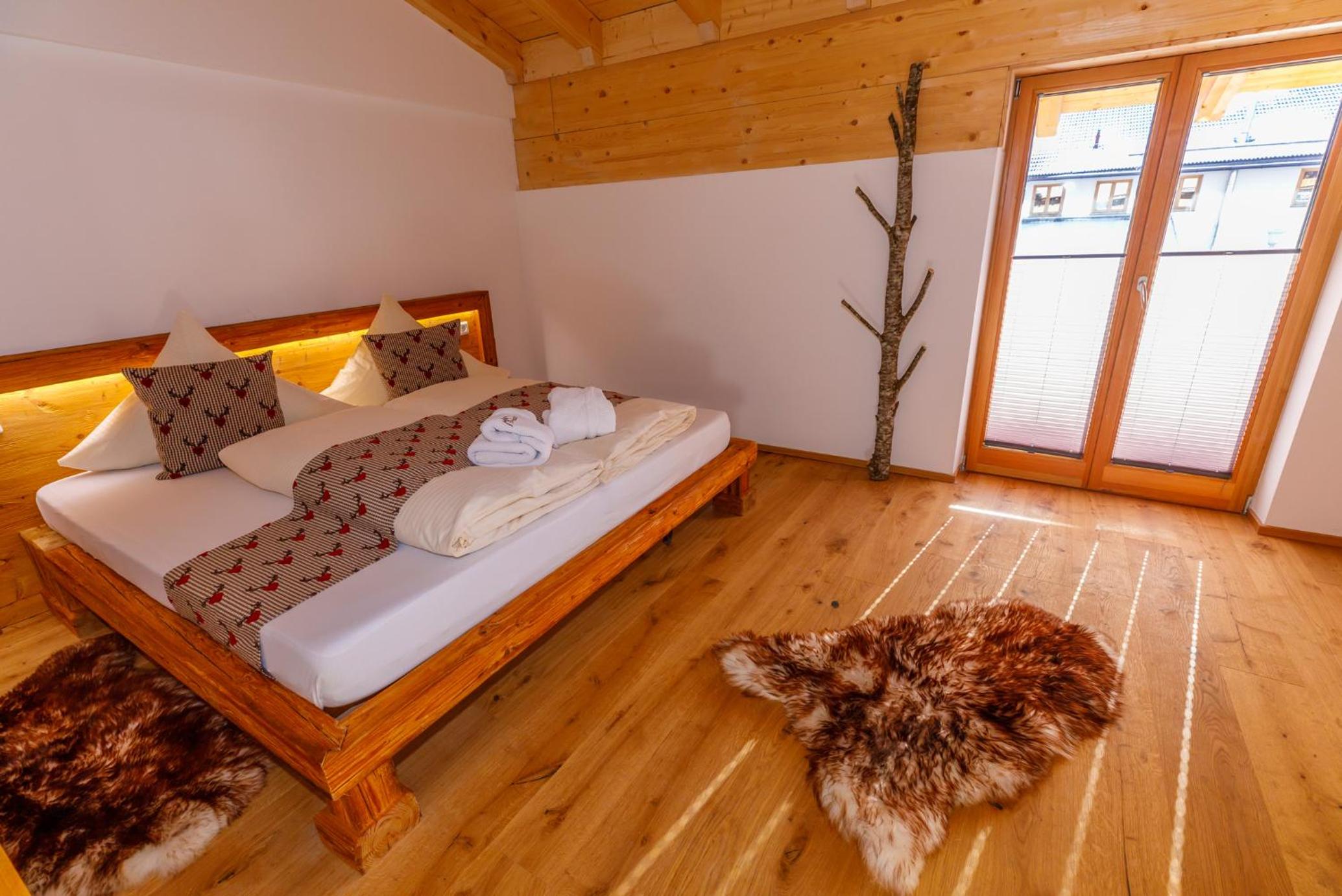 Three-Bedroom House photo 1