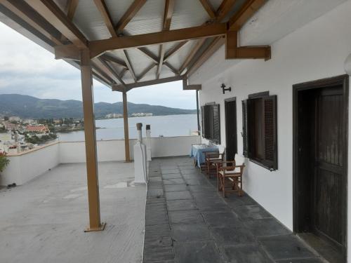 Apartment with Sea View (2 Adults)