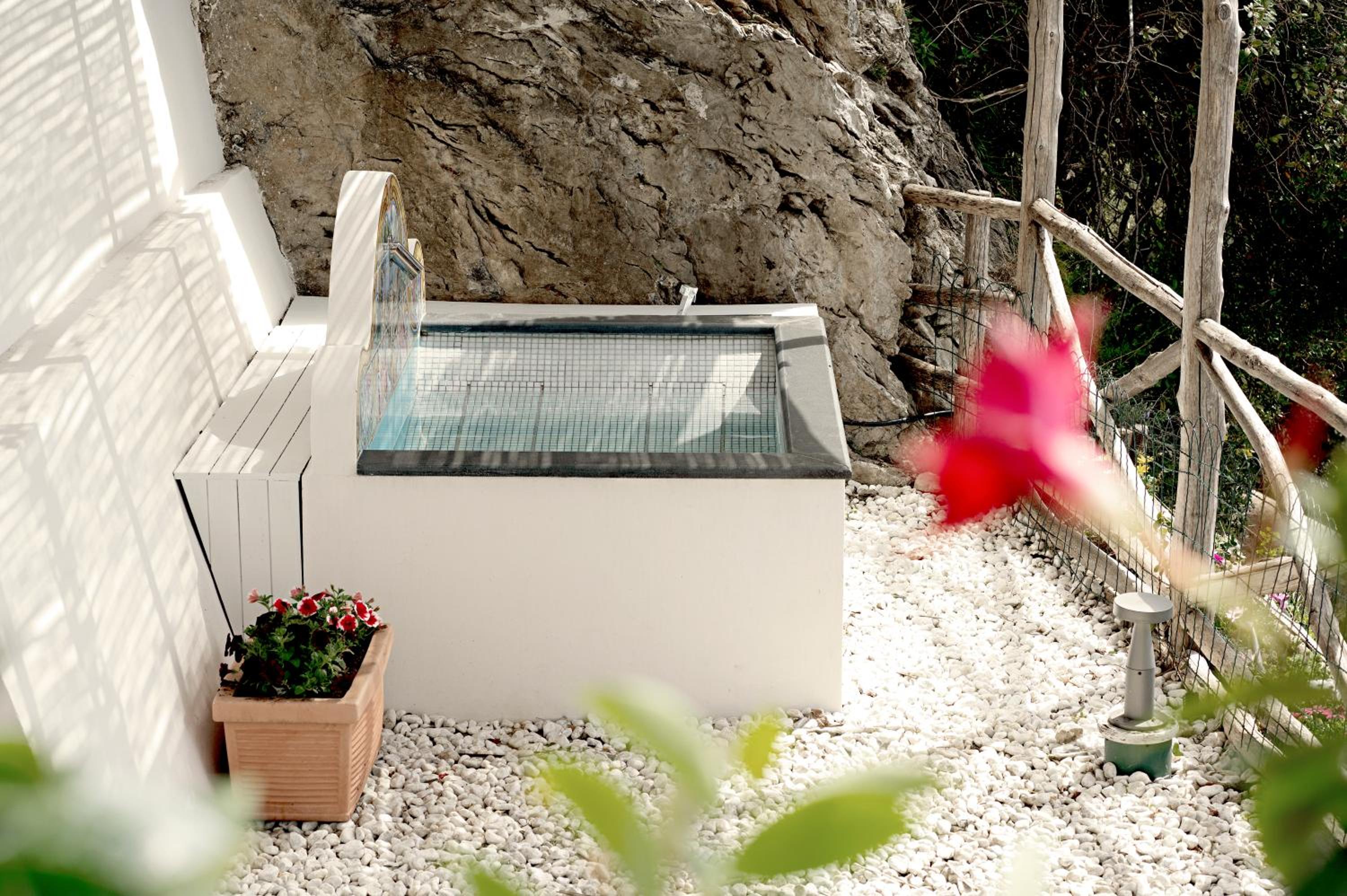 Suite with Terrace - Photo 3